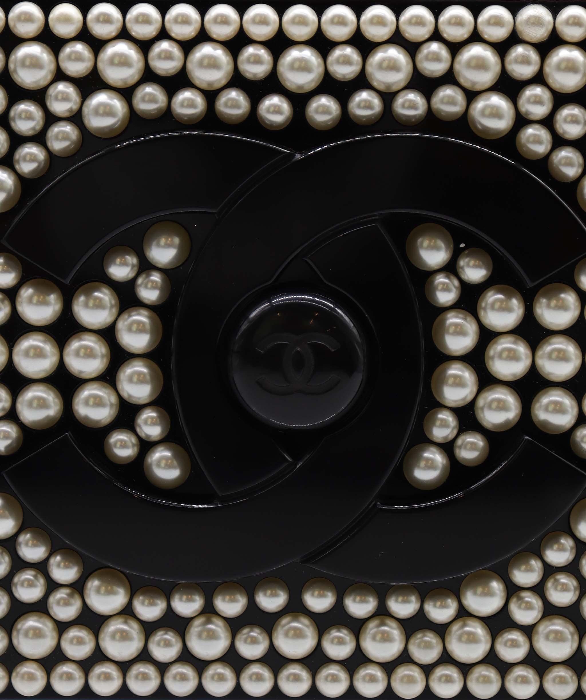 Chanel Chanel Pearl Lego Clutch DXBS3163