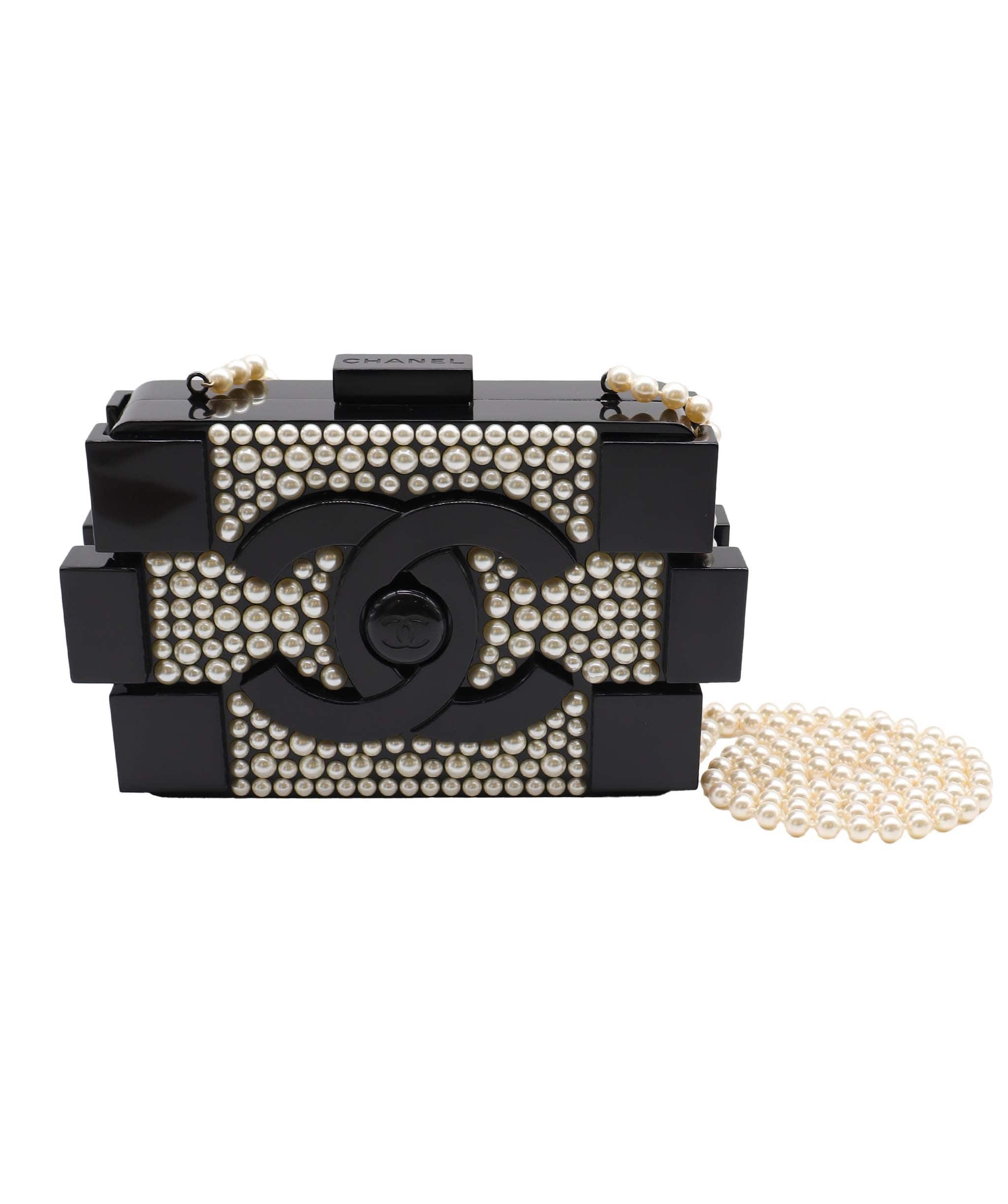 Chanel Chanel Pearl Lego Clutch DXBS3163