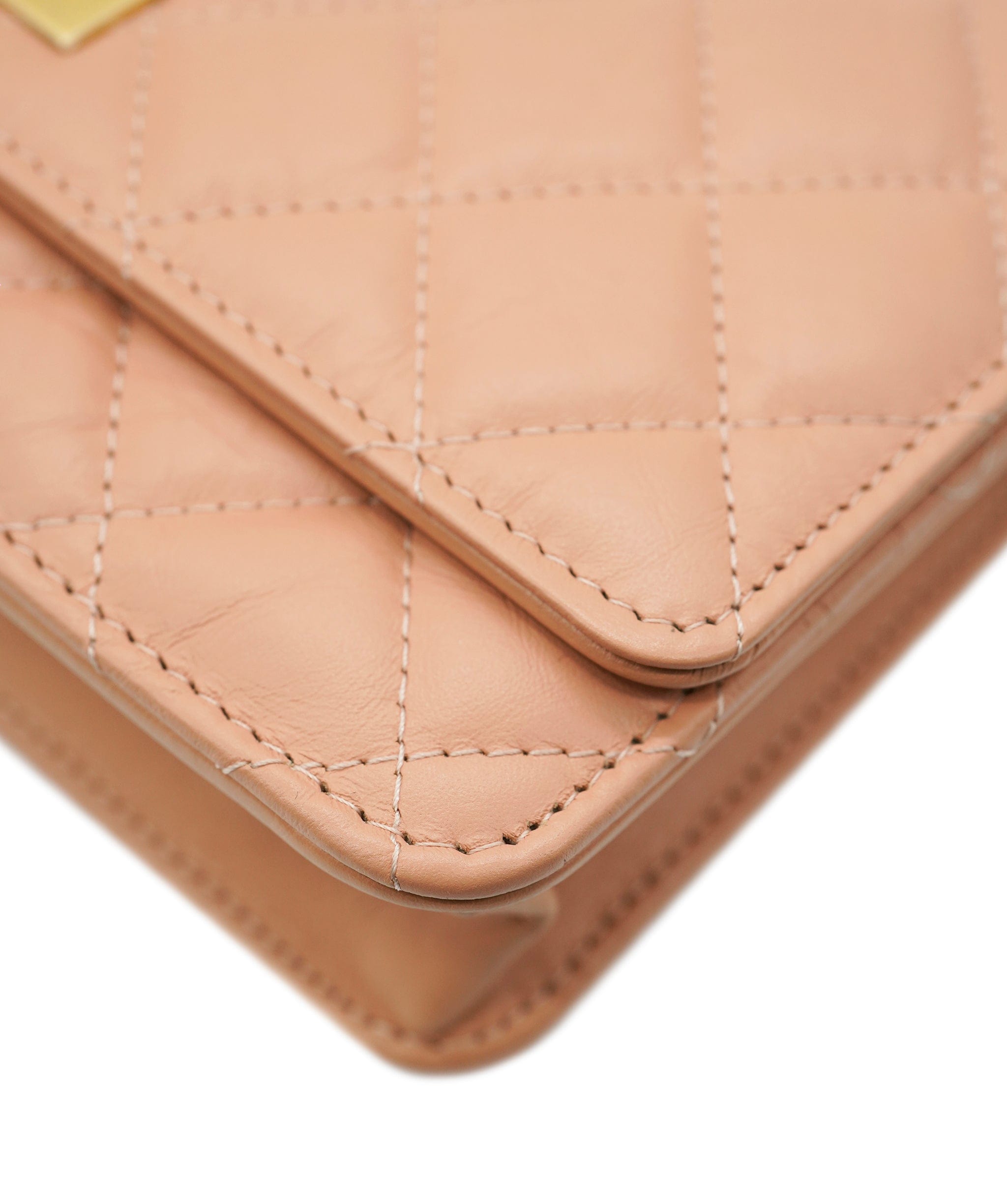 Chanel Chanel Pink Re-issue Wallet on Chain BNIB ALC2215