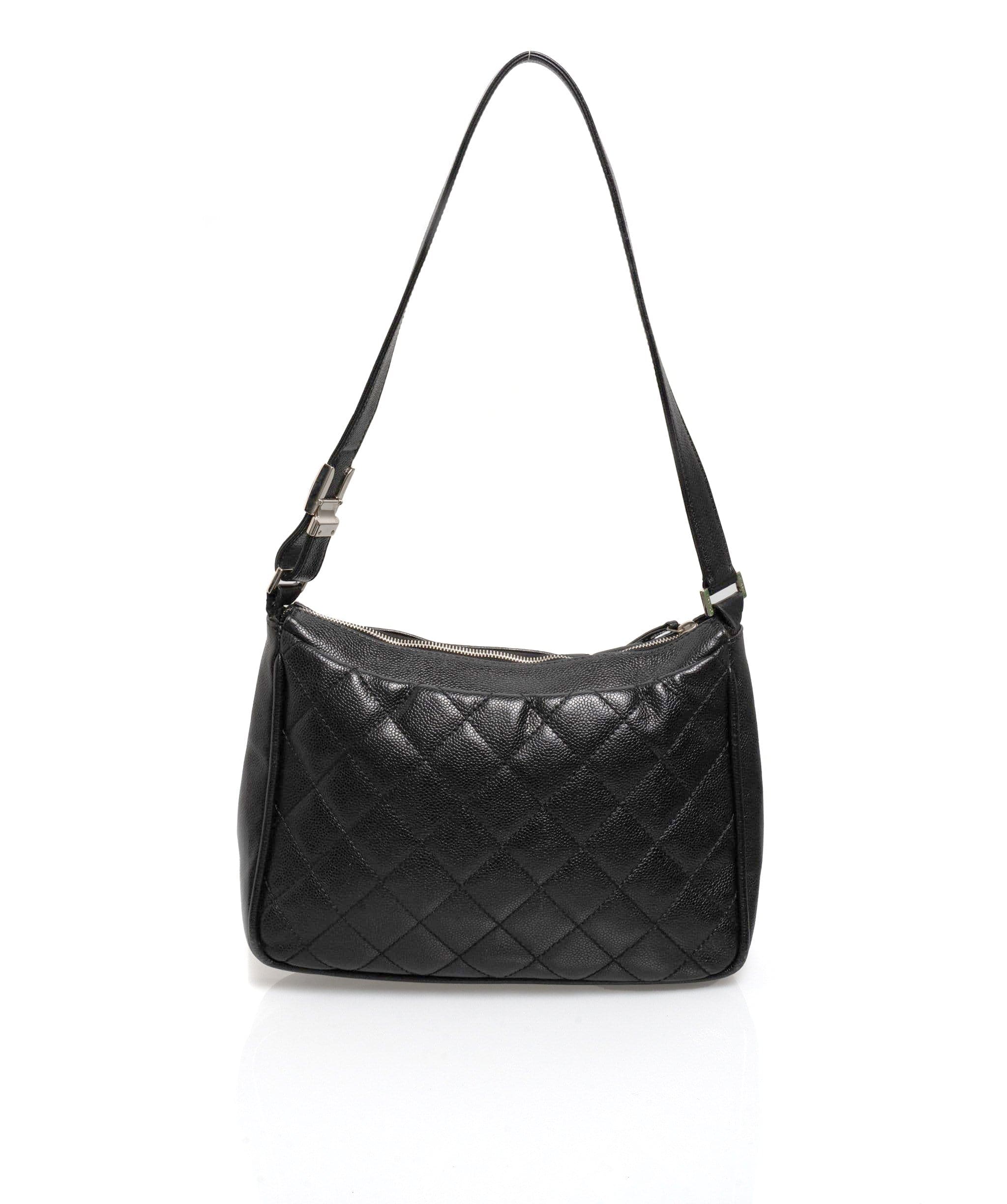 Chanel Chanel Quilted CC caviar pochette ASL1162