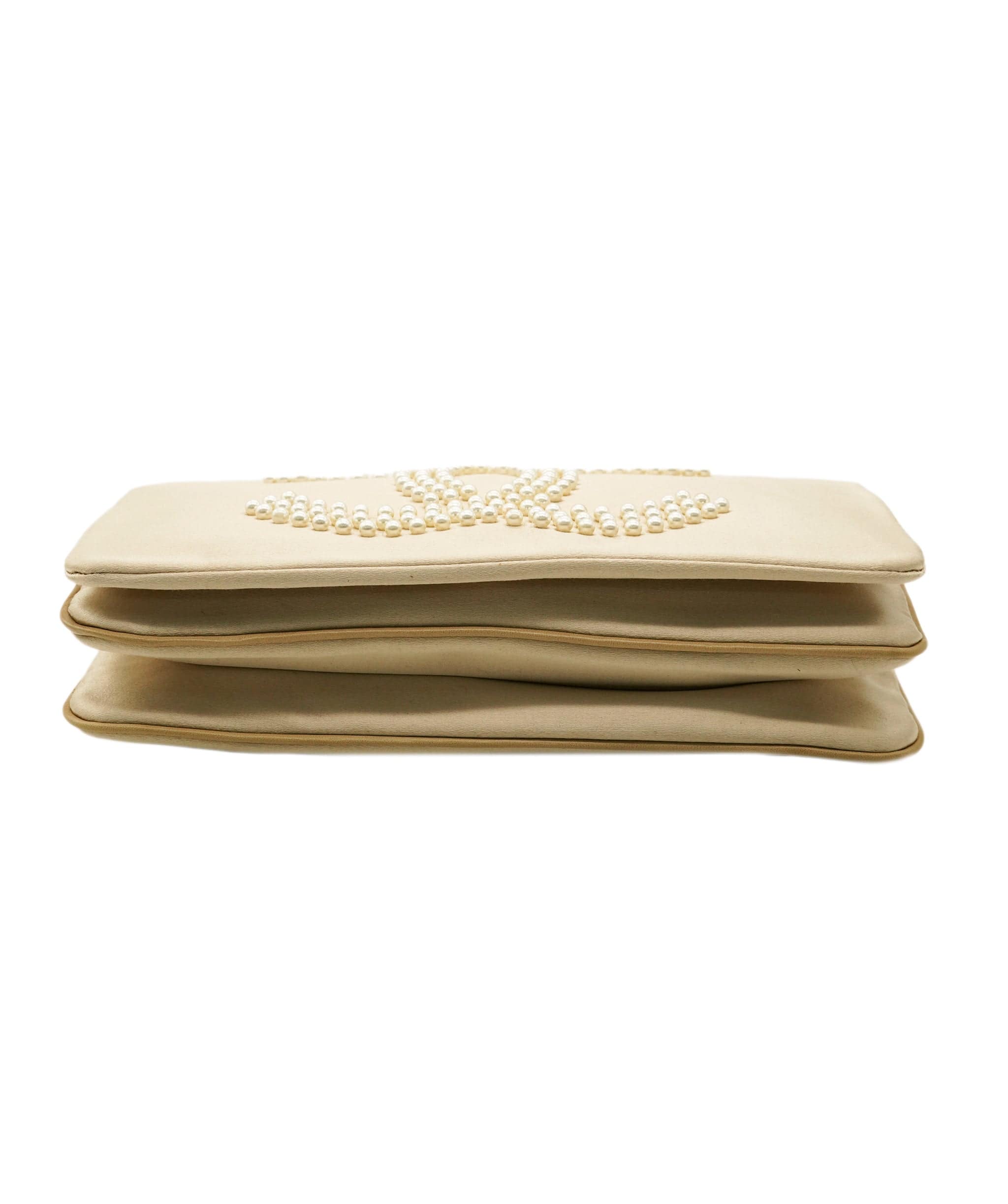 Chanel Satin Beige CC Pearl Clutch Shoulder Bag ALC2314 – Luxury
