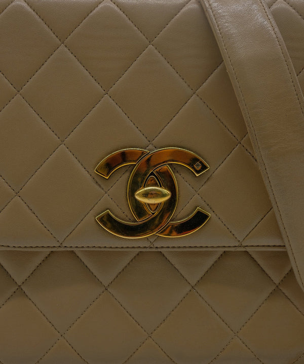 Buy Pre-owned chanel bags Online