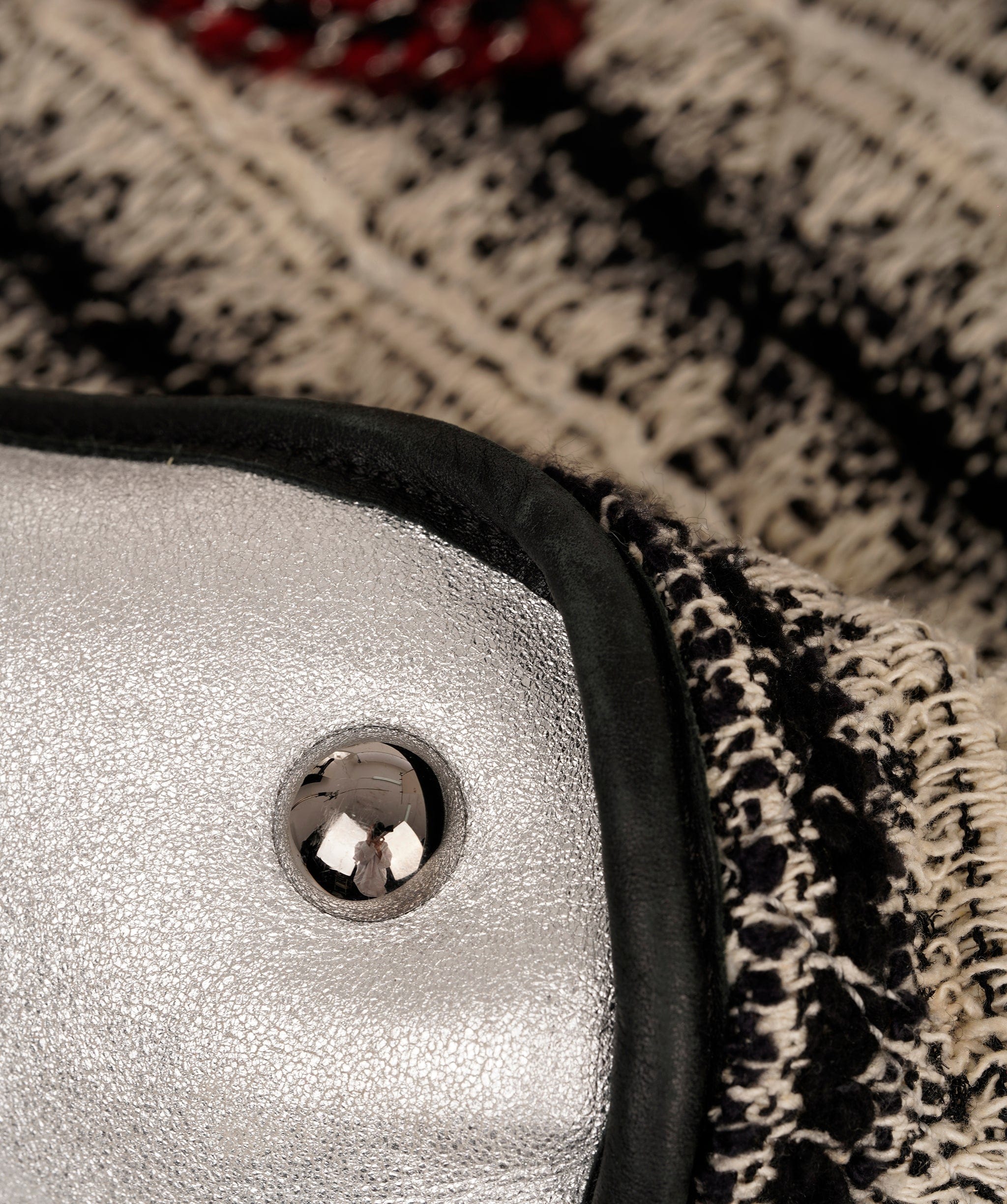 Chanel Chanel tote fur arctic FW2010 bag - APC0031