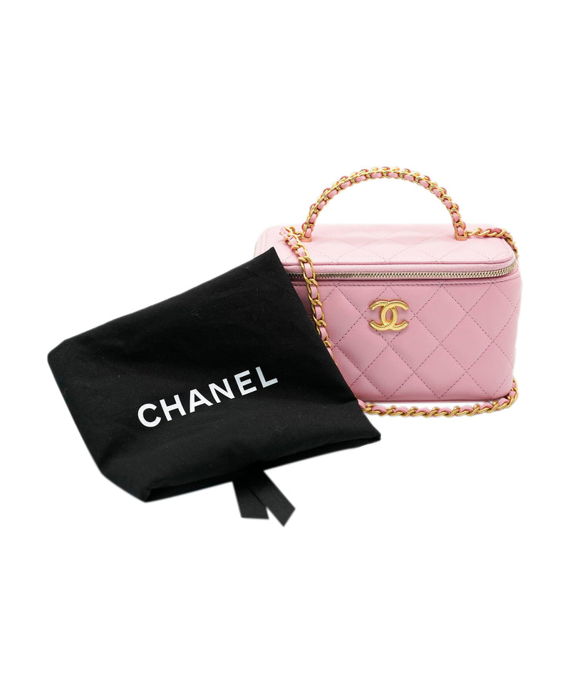 Chanel Classic Chain Box Bag  90sen