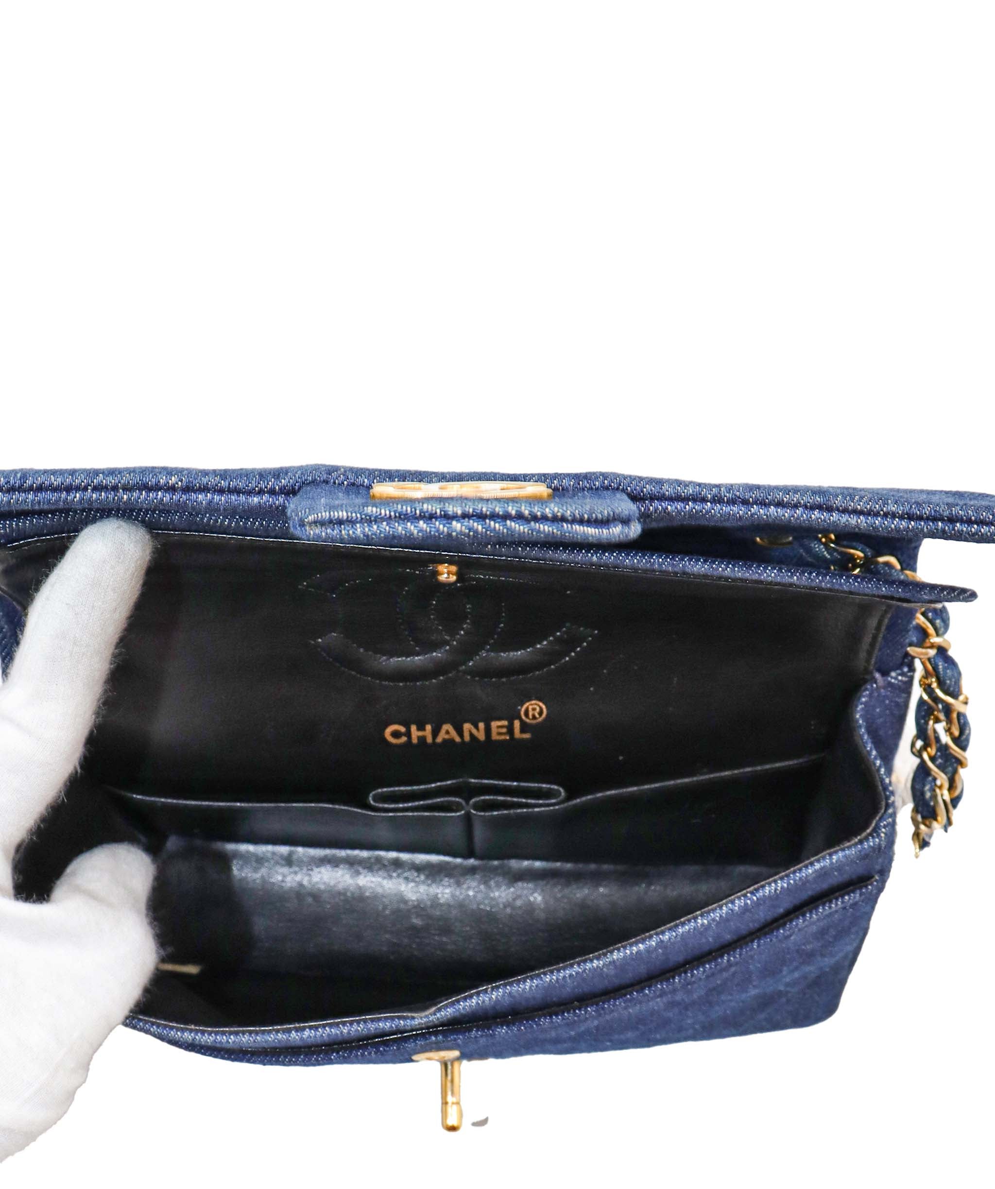 Chanel CHANEL VINTAGE CLASSIC FLAP SMALL CHAIN SHOULDER BAG BLUE DENIM 90246350 DXBS0596