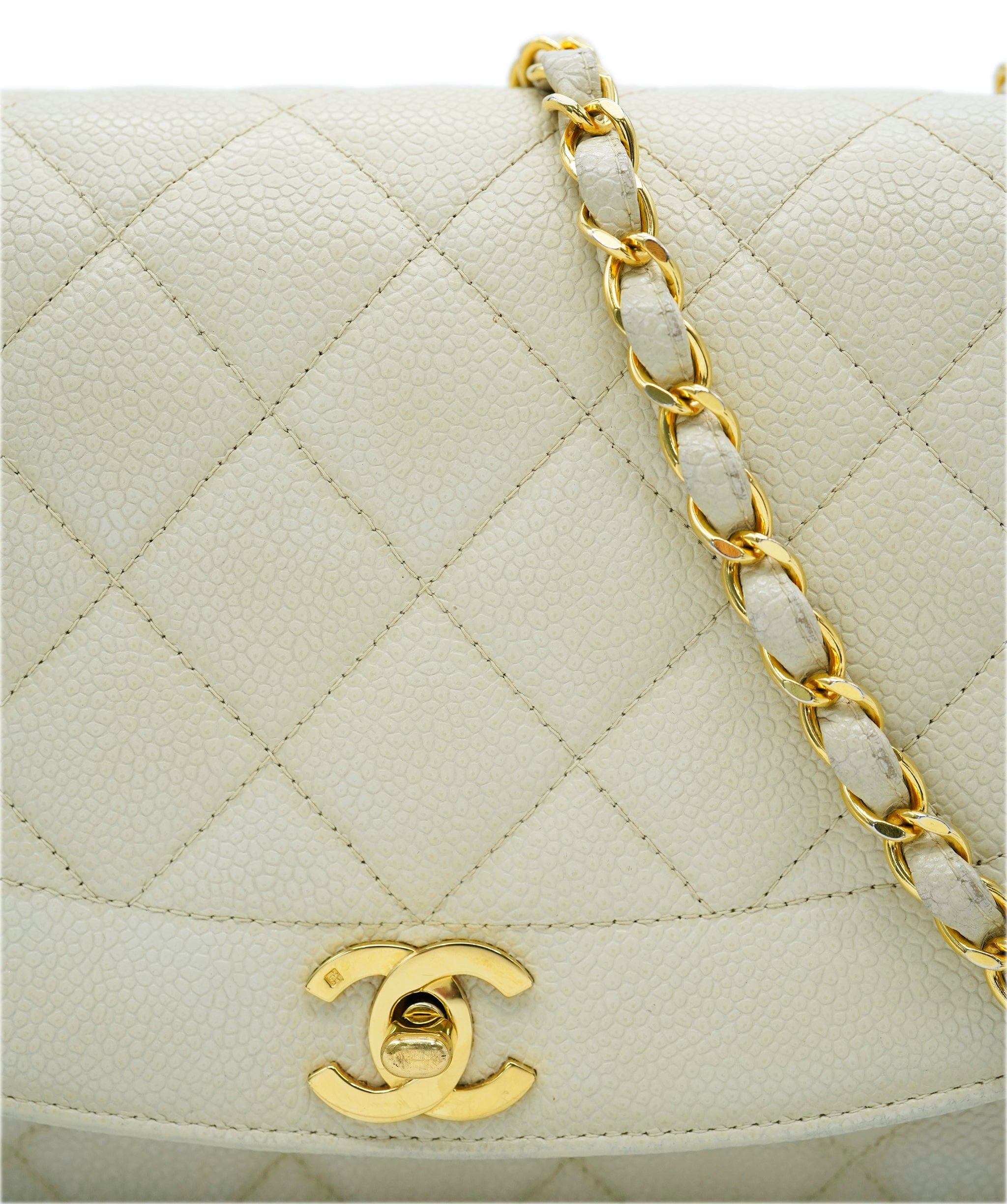 Chanel Chanel Vintage Diana Medium Cream Caviar GHW #2 90249038 DBXS0668