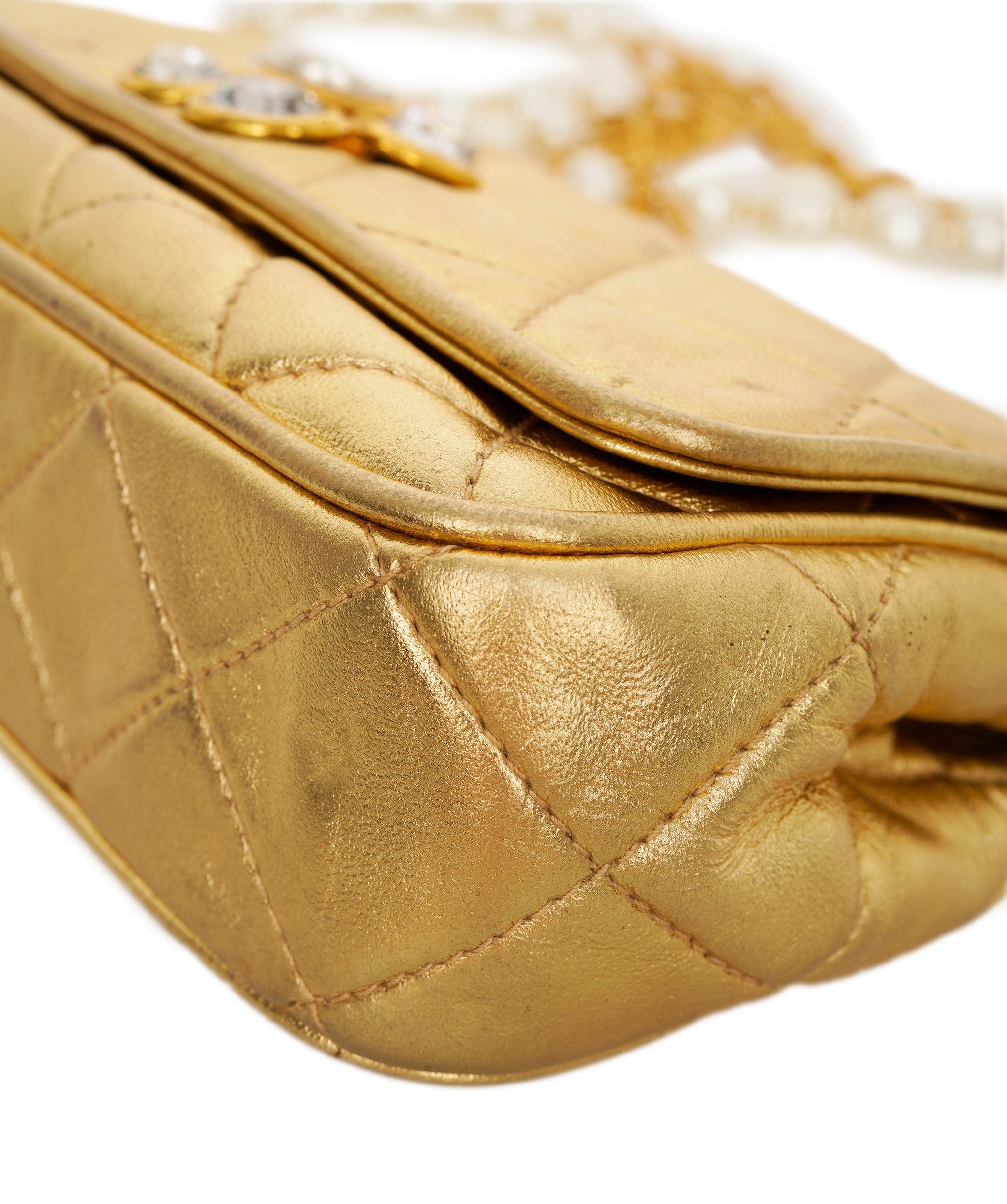 Chanel Chanel Vintage Gripoix Gold Lambskin Pearl Bag ALC2704