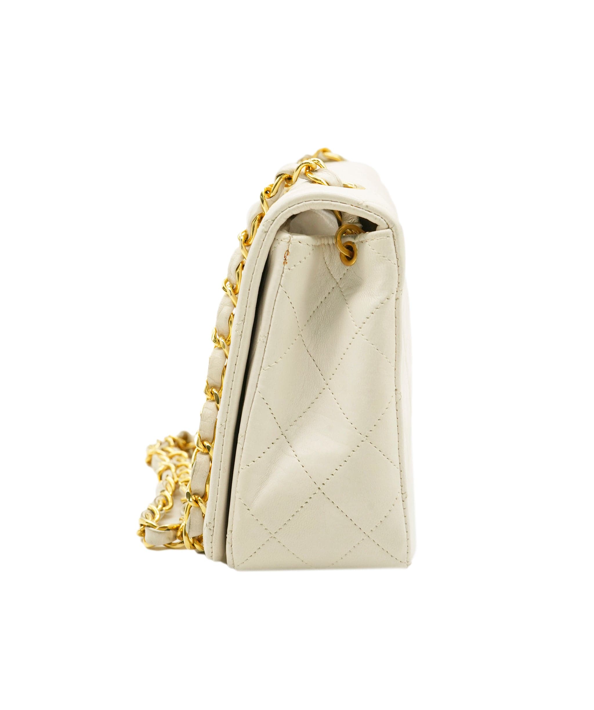 Chanel Chanel Vintage White Diana Lambskin Crossbody Bag ALC3537