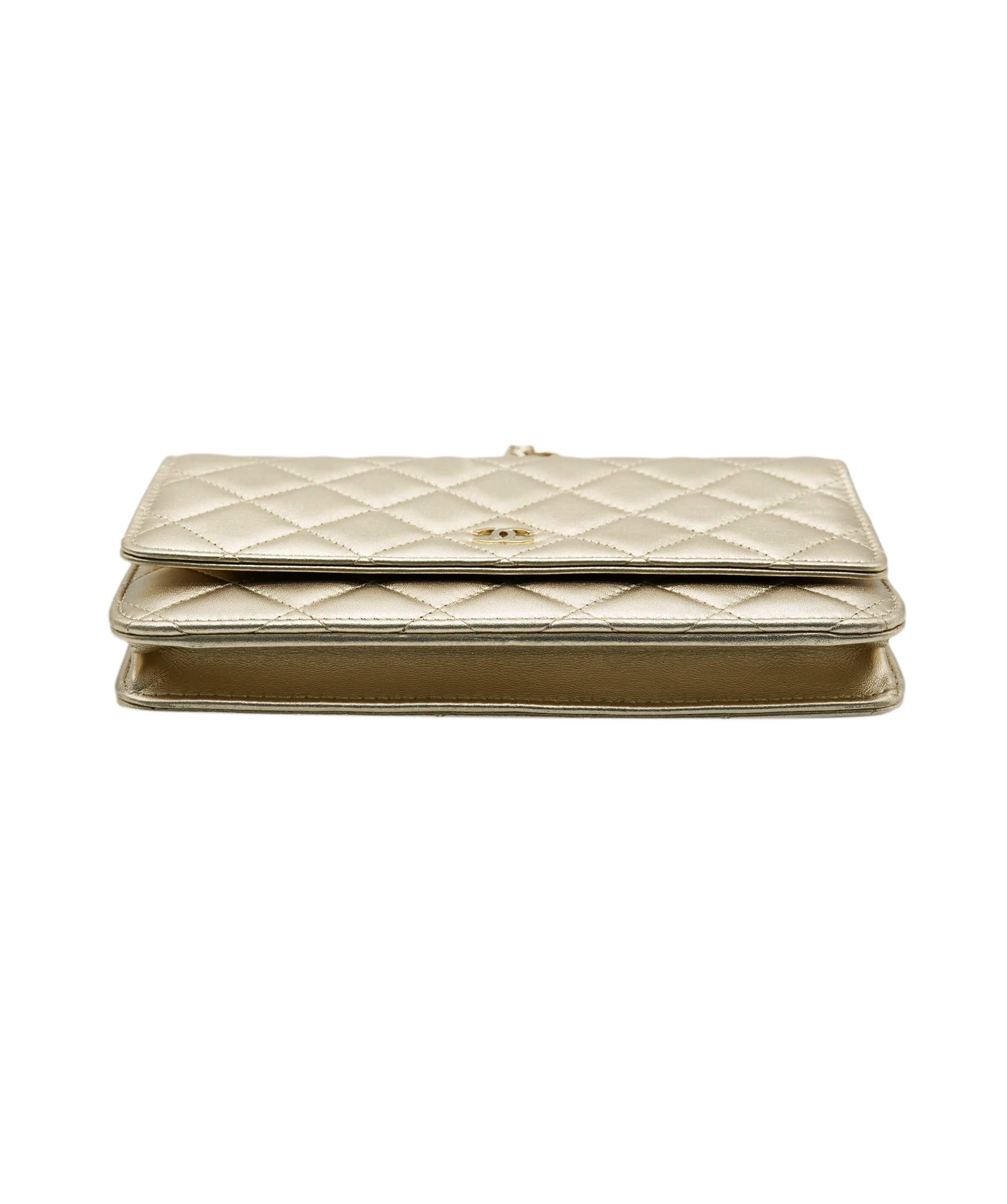 Chanel Chanel Wallet On Chain Gold on Gold  ALL0656