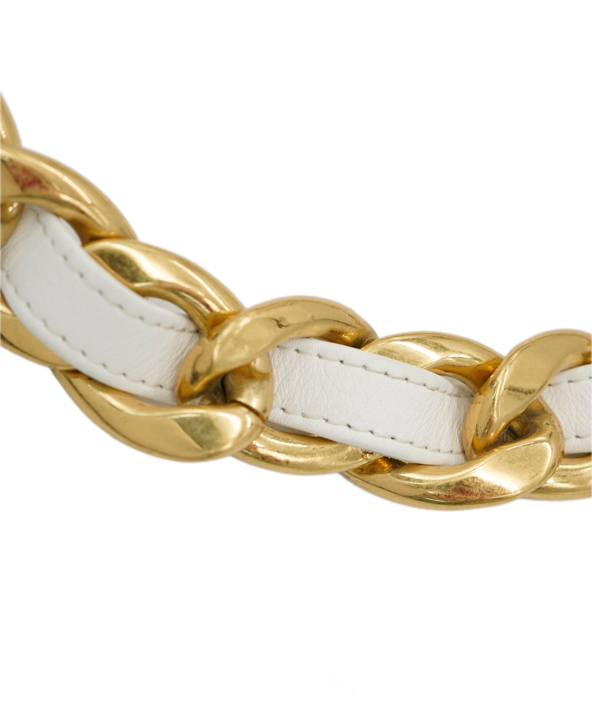 Chanel Chanel white funky town bag mini 22S AGL2554