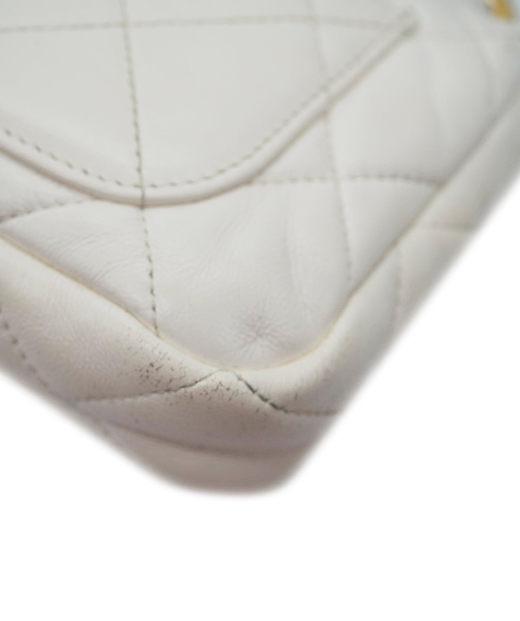 Chanel Chanel white funky town bag mini 22S AGL2554