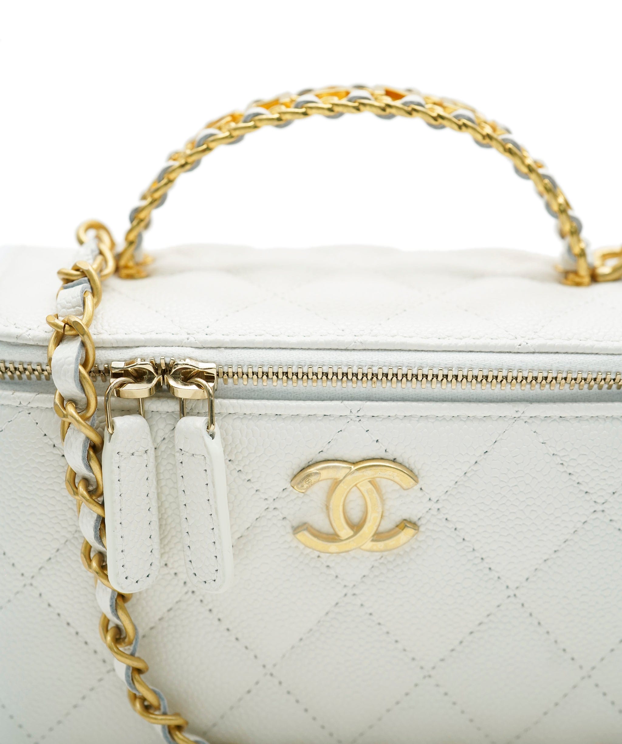 Chanel Chanel White Shiny Caviar Quilted Pick Me Up Vanity Case ABC0756