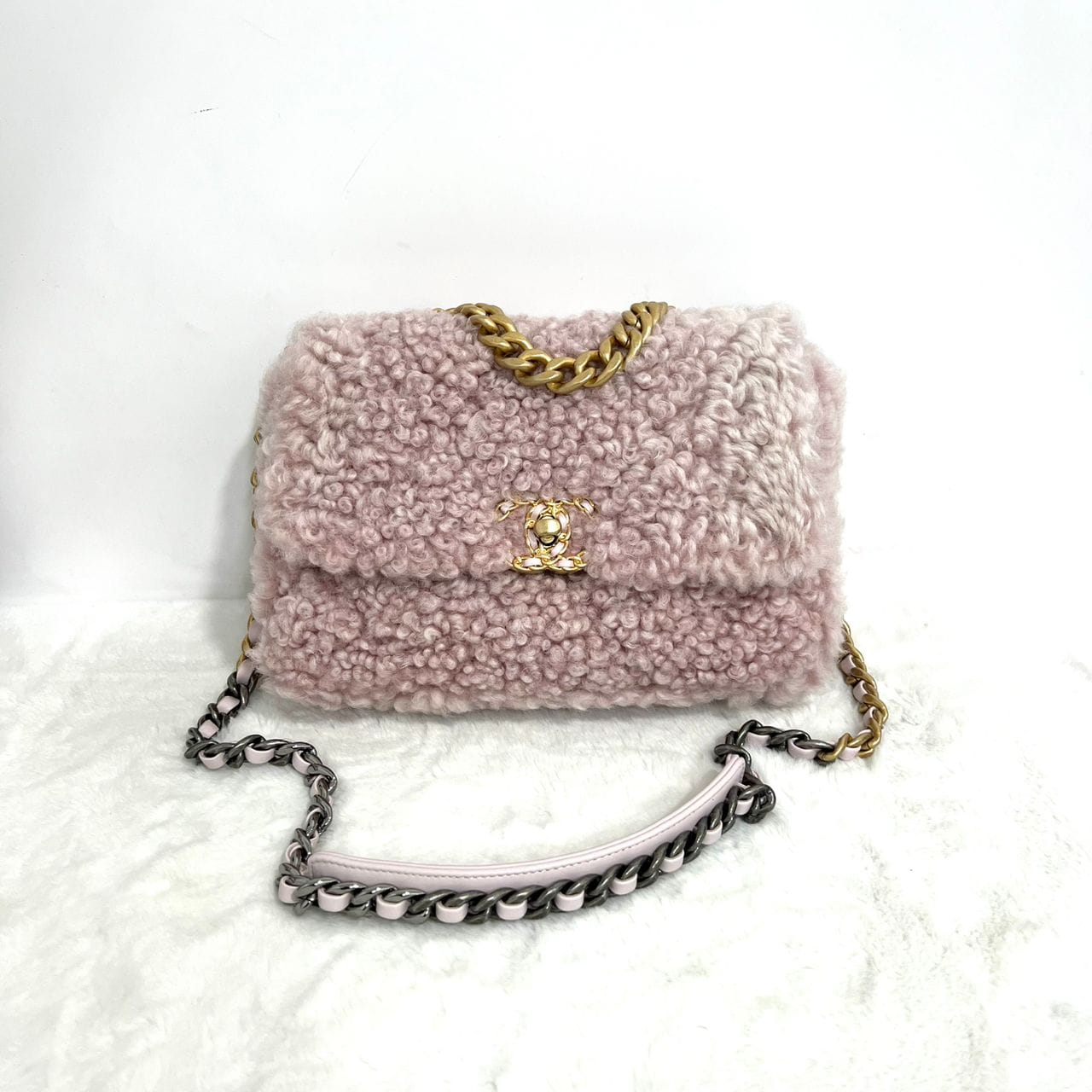 CHANEL PINK SHEARLING 19 SMALL SIZE IN 3TONE HARDWARE SYC1821