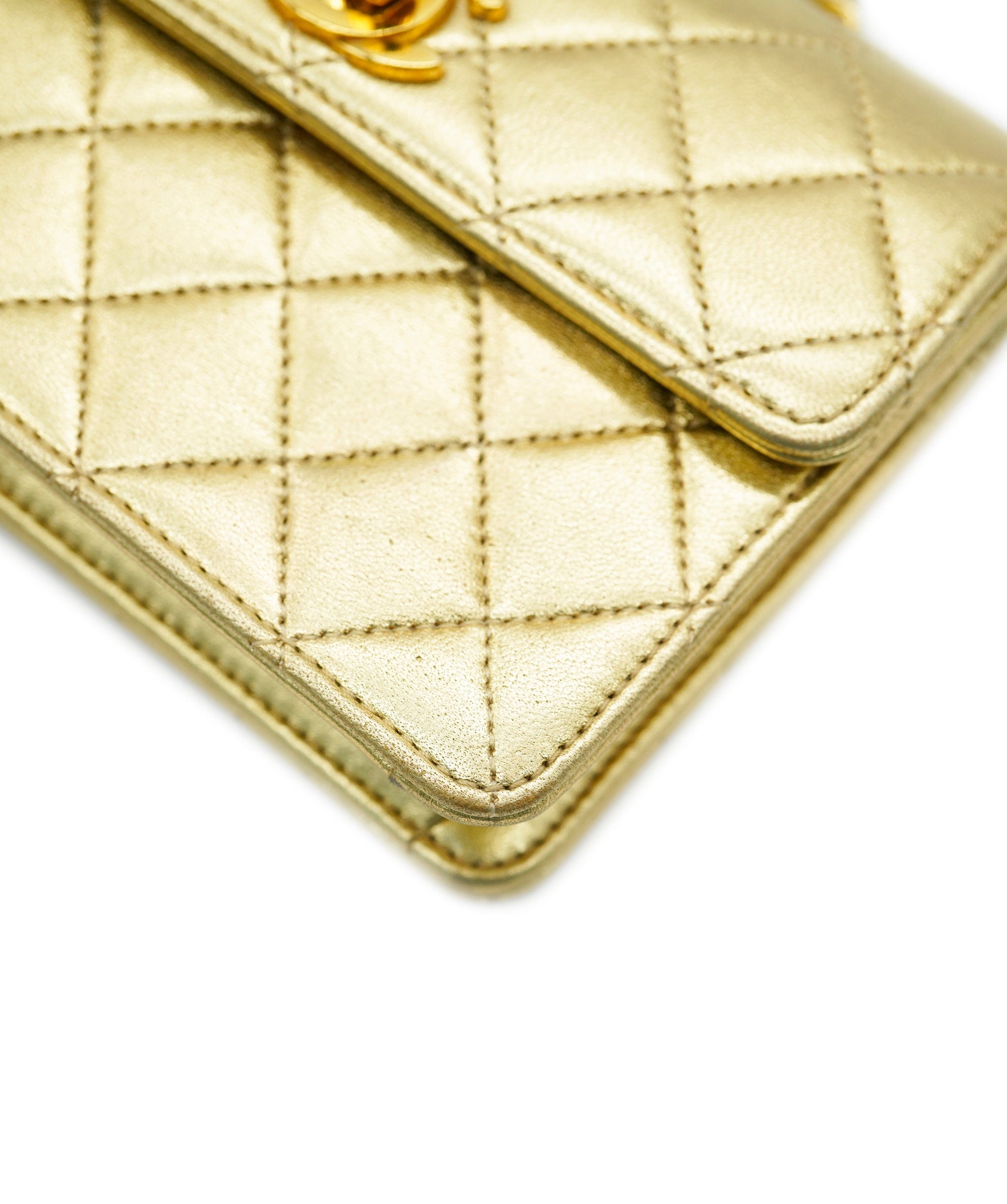 Chanel SUPER RARE CHANEL VINTAGE MINI MATELASSE CHAIN SHOULDER BAG GOLD LAMB SKIN DBXS0026