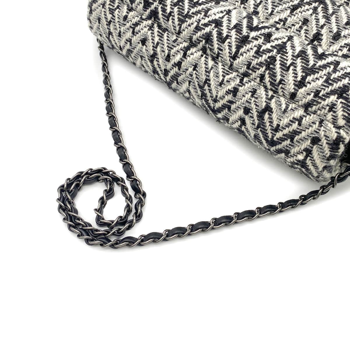 Chanel CHANEL CHAIN SHOULDER BAG BLACK WHITE TWEED 90268081