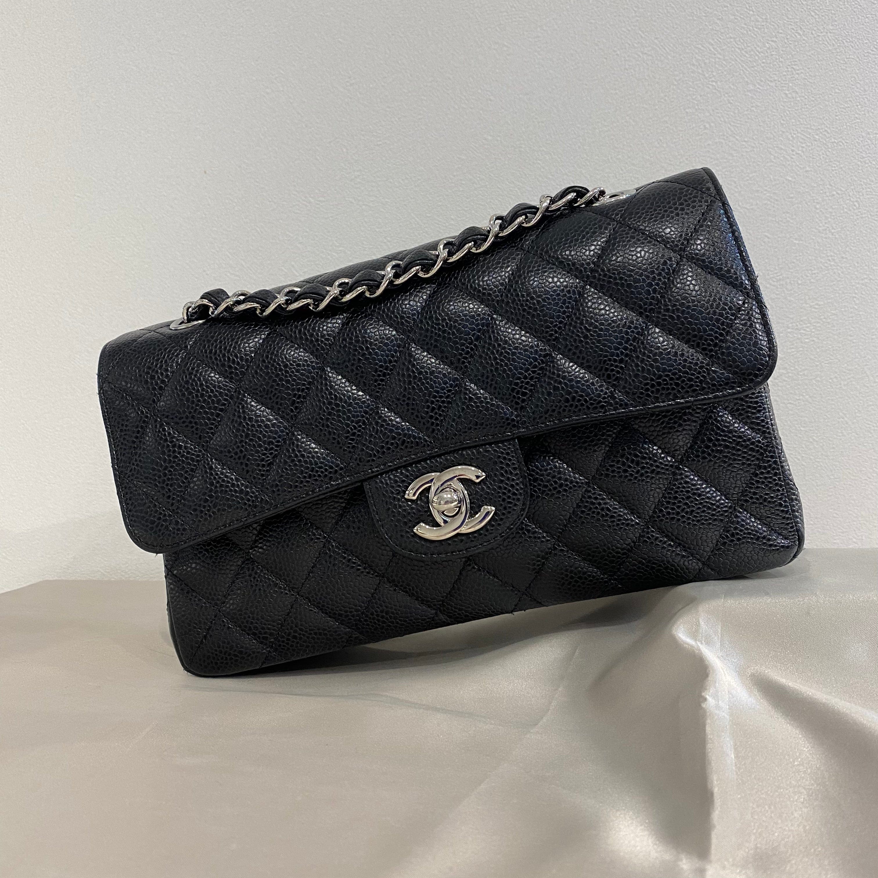 Chanel CHANEL CLASSIC FLAP SMALL BLACK CAVIAR SKIN SHW 90202733