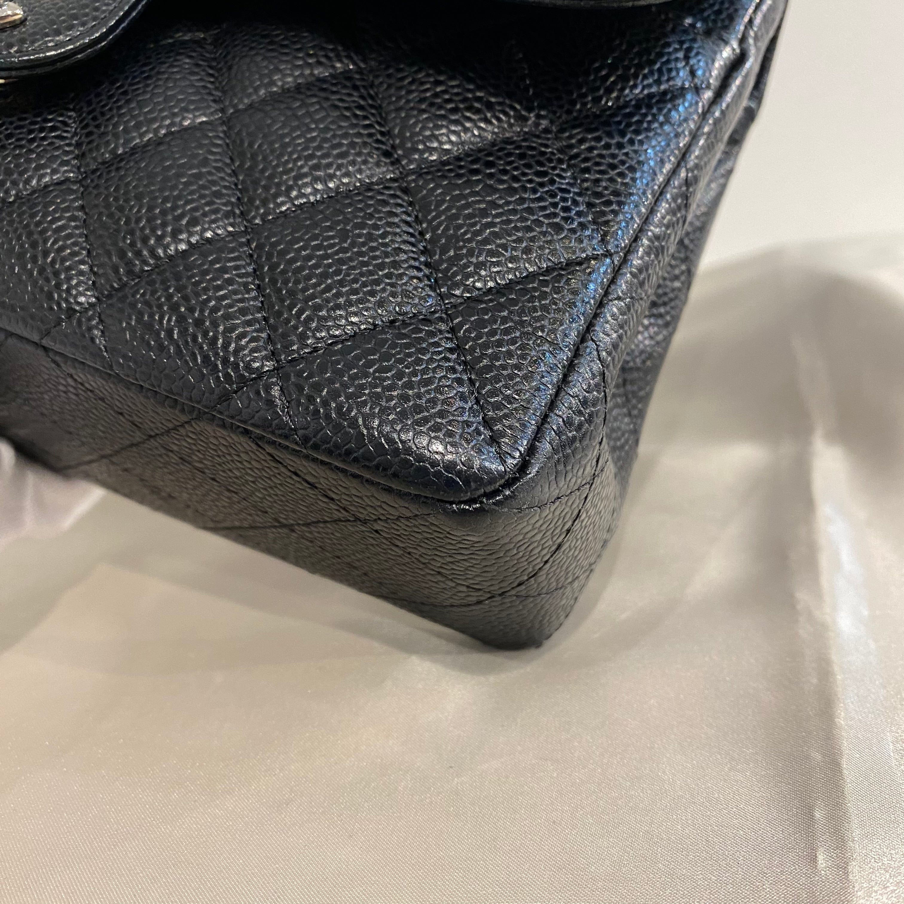 Chanel CHANEL CLASSIC FLAP SMALL BLACK CAVIAR SKIN SHW 90202733