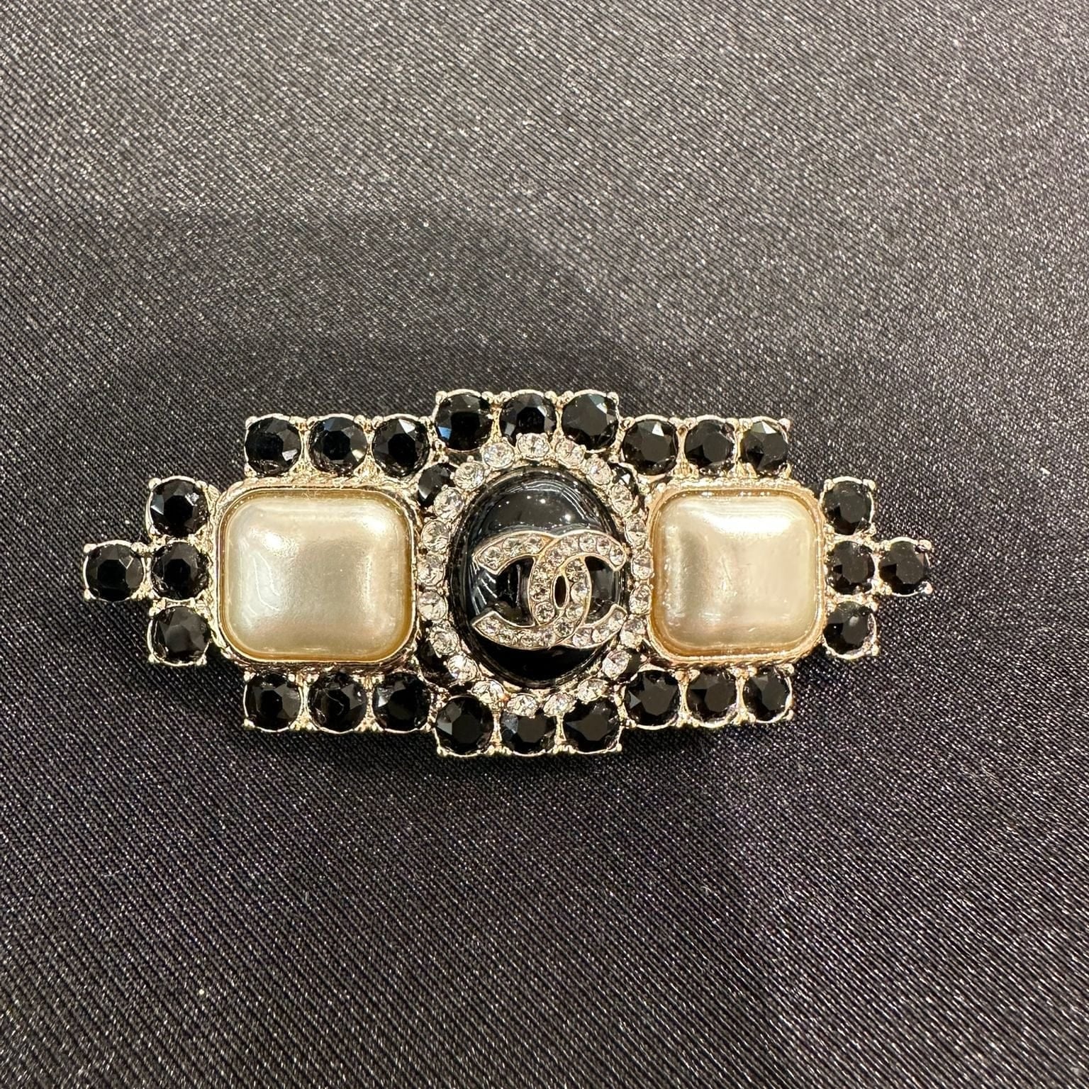 Chanel Chanel Gold Crystal Pearl Brooch