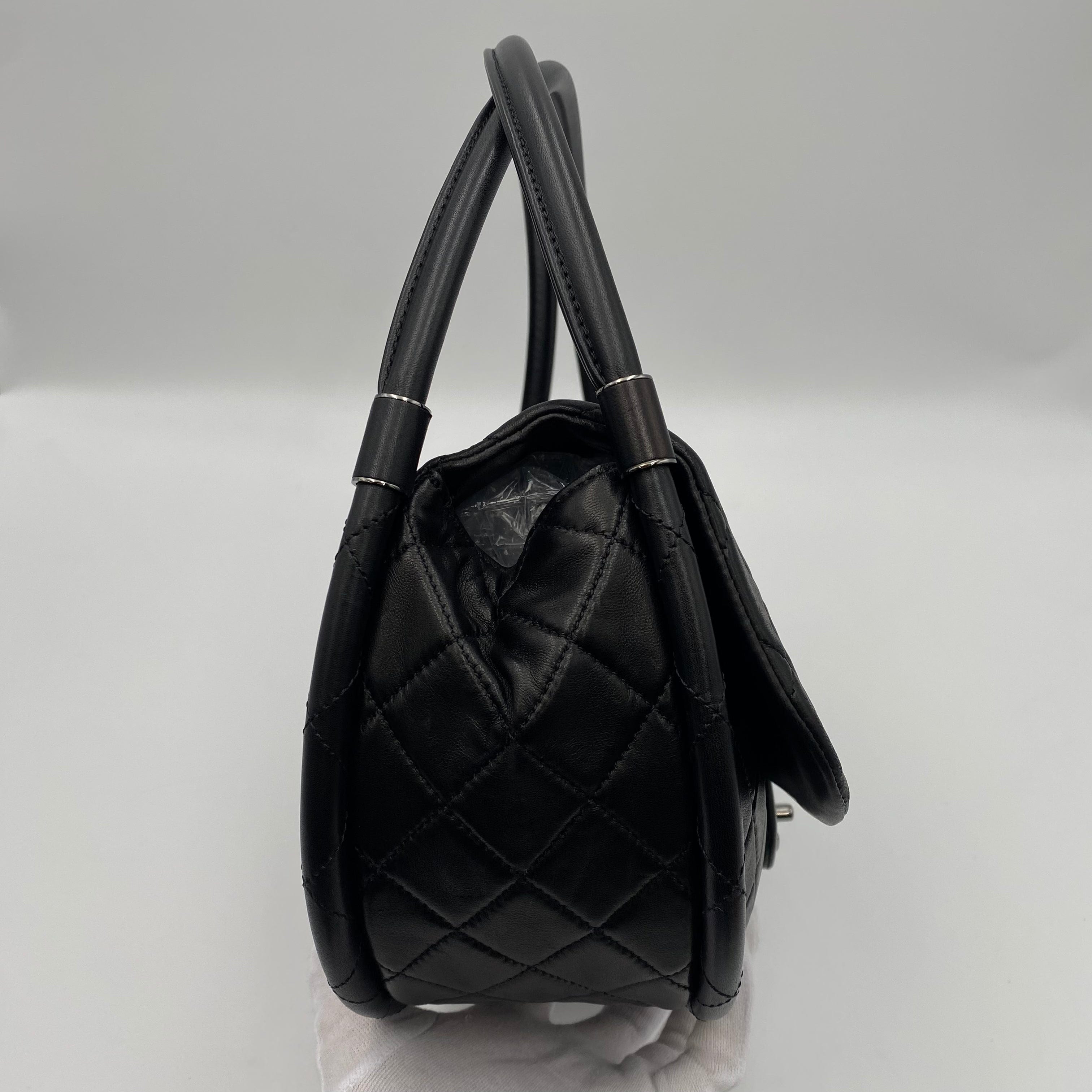 Chanel CHANEL HULA HOOP CROSS HAND BAG BLACK LAMB SKIN 90219238