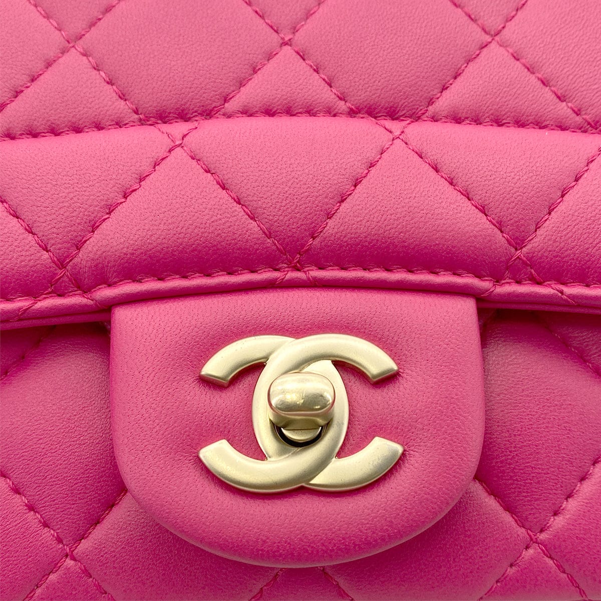Chanel CHANEL MATELASSE CHAIN SHOULDER BAG PINK LAMB SKIN 90265320