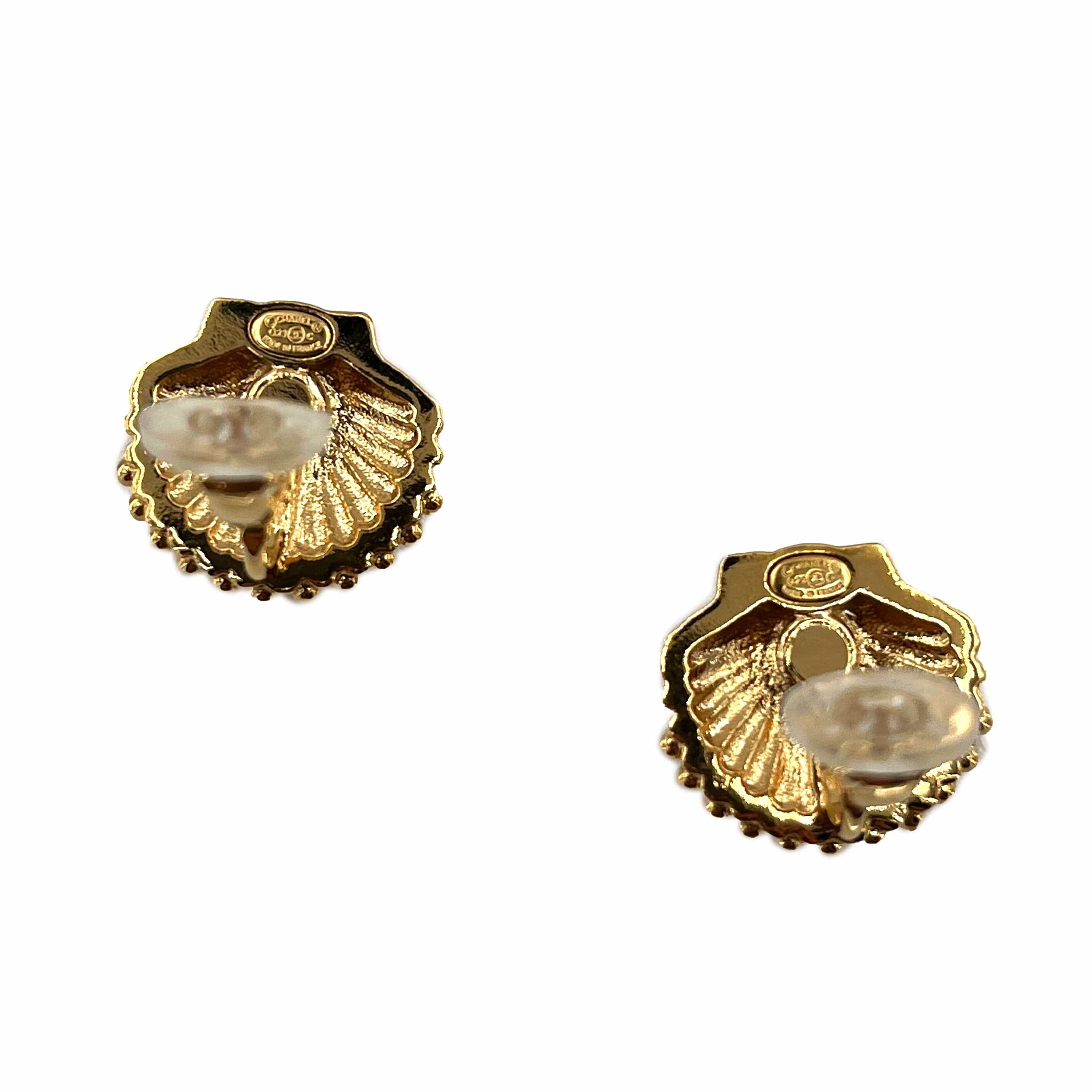 Chanel Chanel Shell Rhinestone CC Earrings (Clip On) 90197668