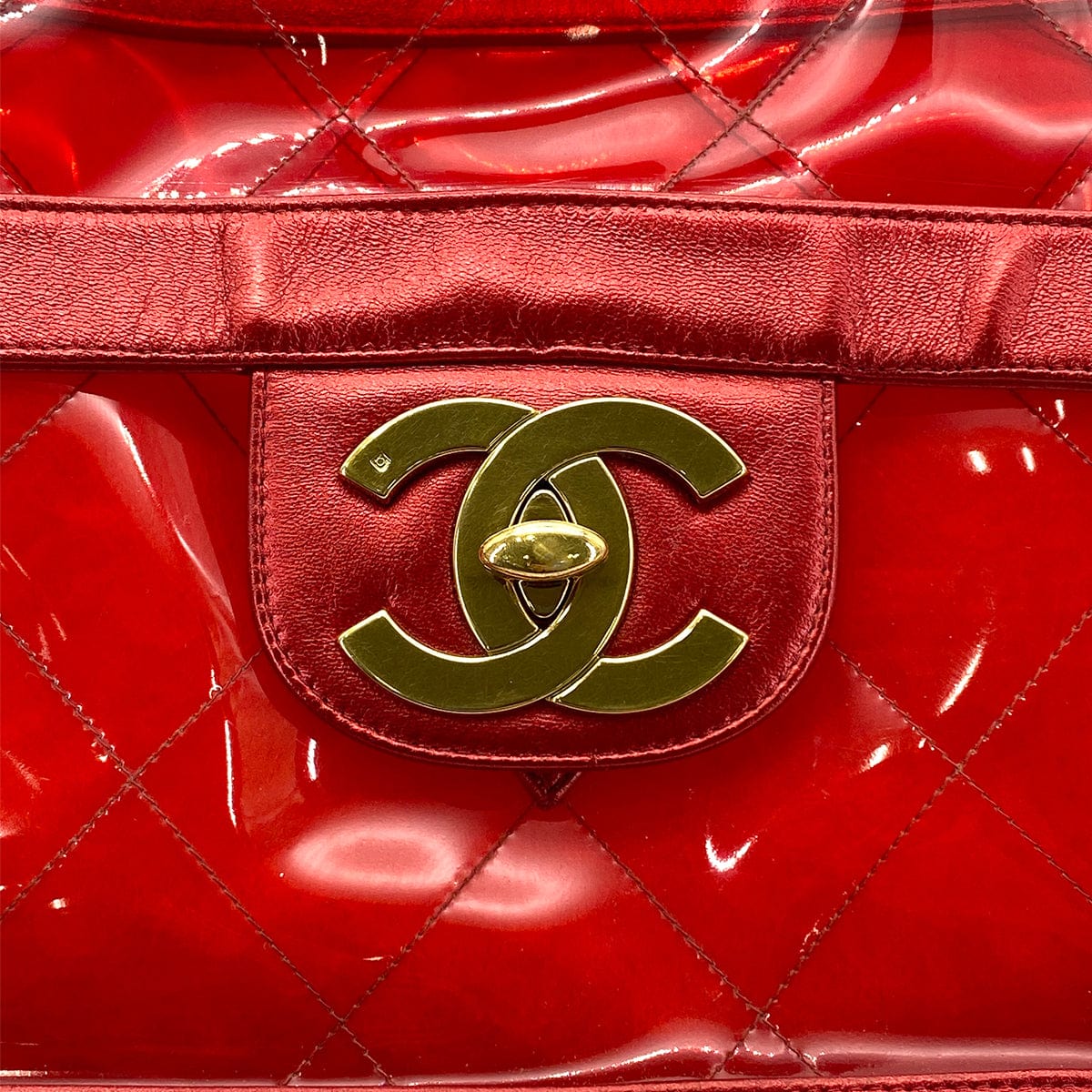 CHANEL CHANEL VINTAGE BIG COCO CLEAR CHAIN SHOULDER BAG RED VINYL LEATHER 90277070