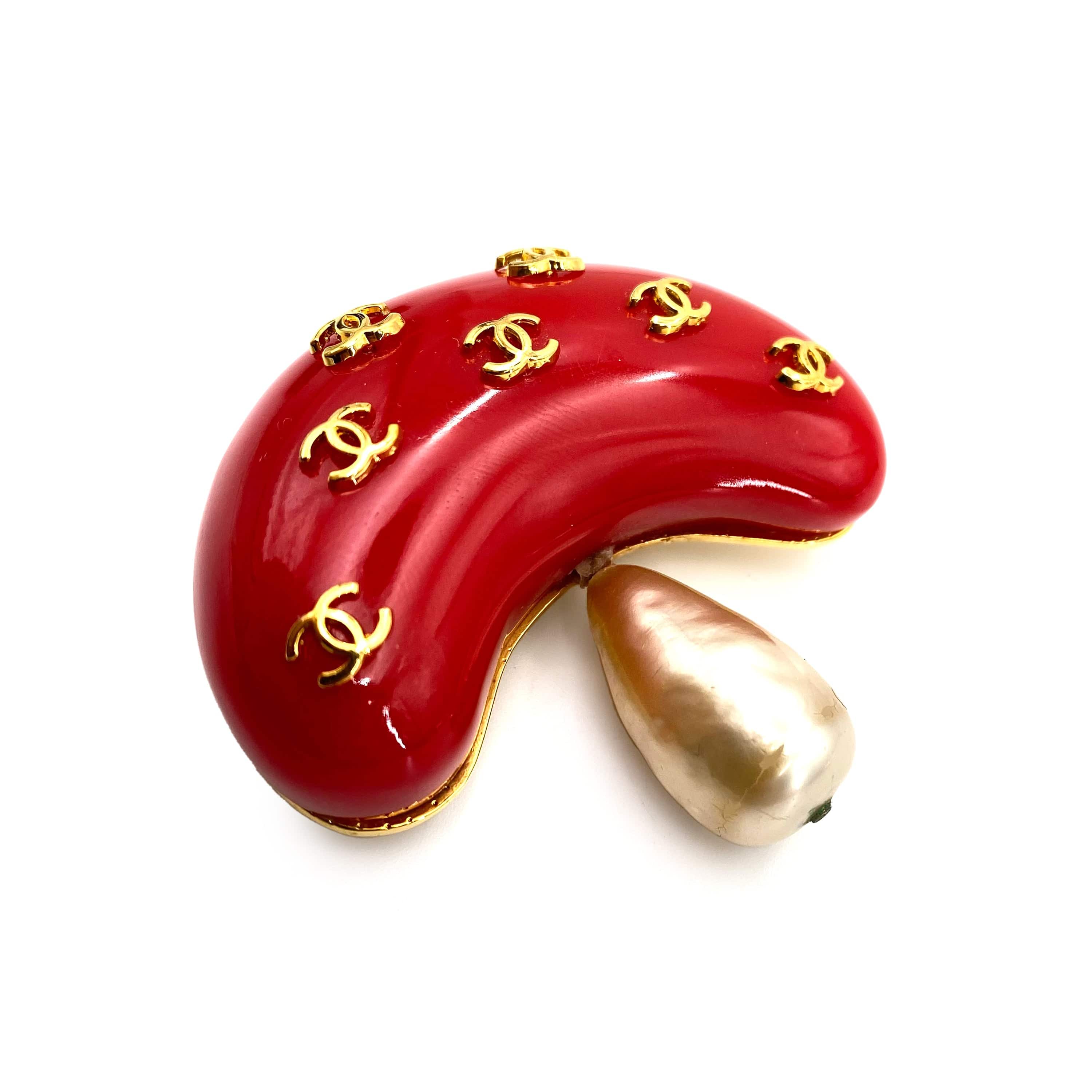 Chanel CHANEL VINTAGE BROACH COCOMARK MUSHROOM MOTIF RED FAKEPEARL ACCESSORY 2/8 90242333