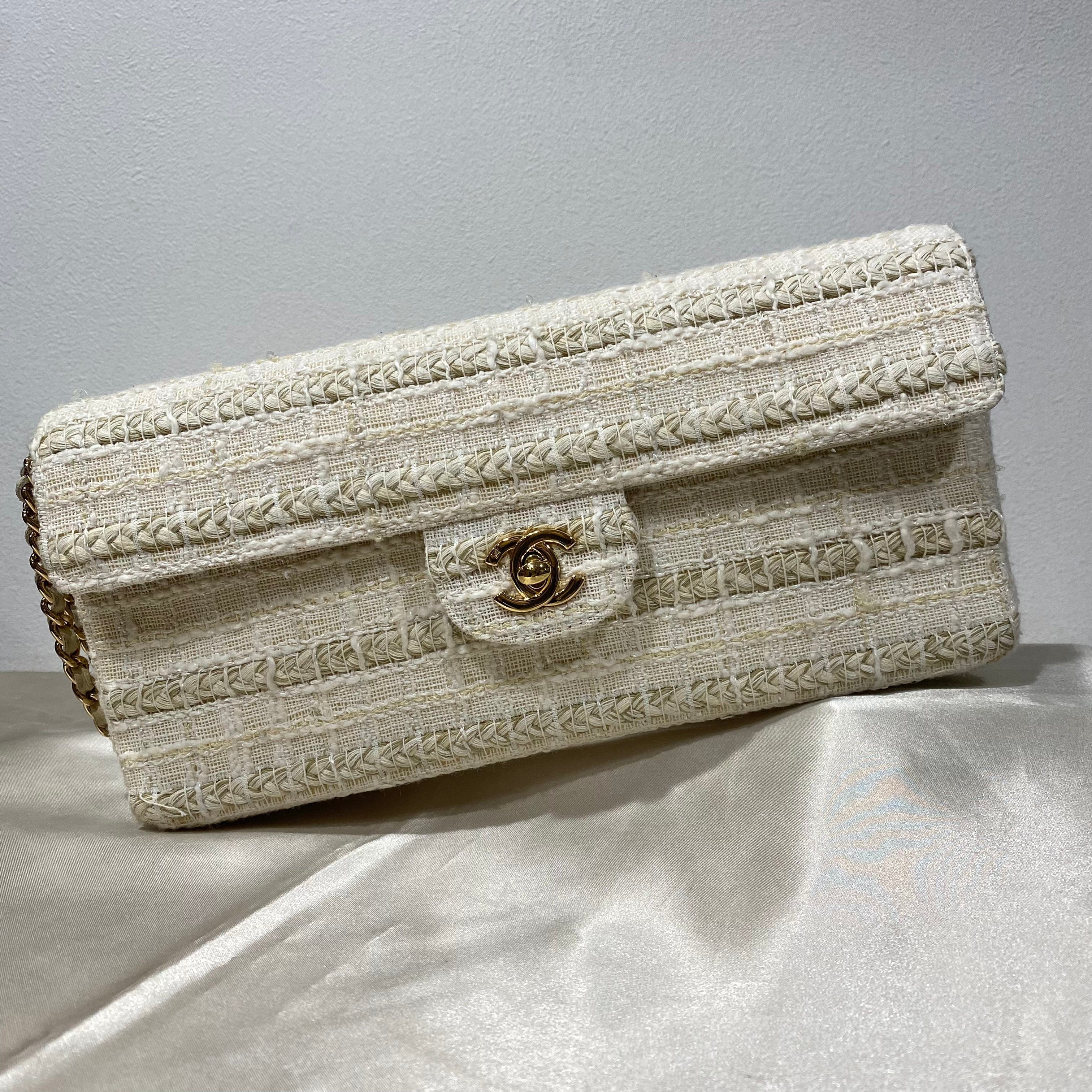 Chanel CHANEL VINTAGE CHAIN SHOULDER BAG WHITE TWEED 90198705