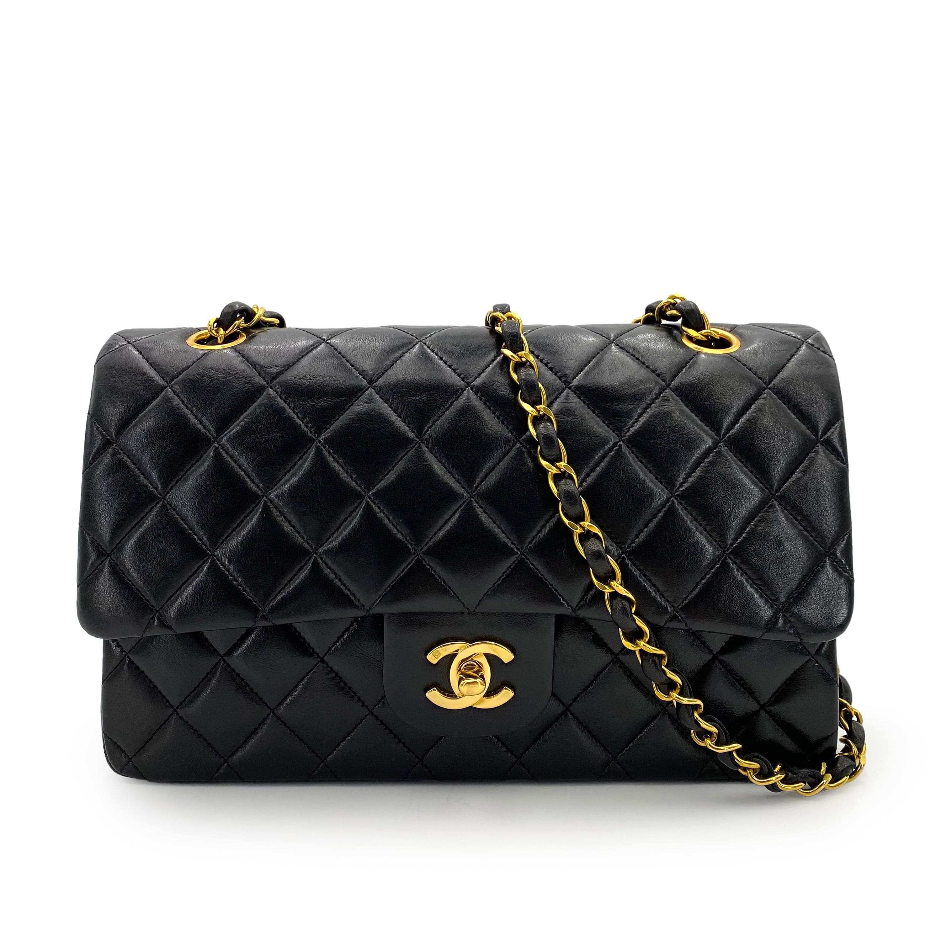 Chanel Chanel Vintage Classic Flap Medium Black Lambskin 90242348