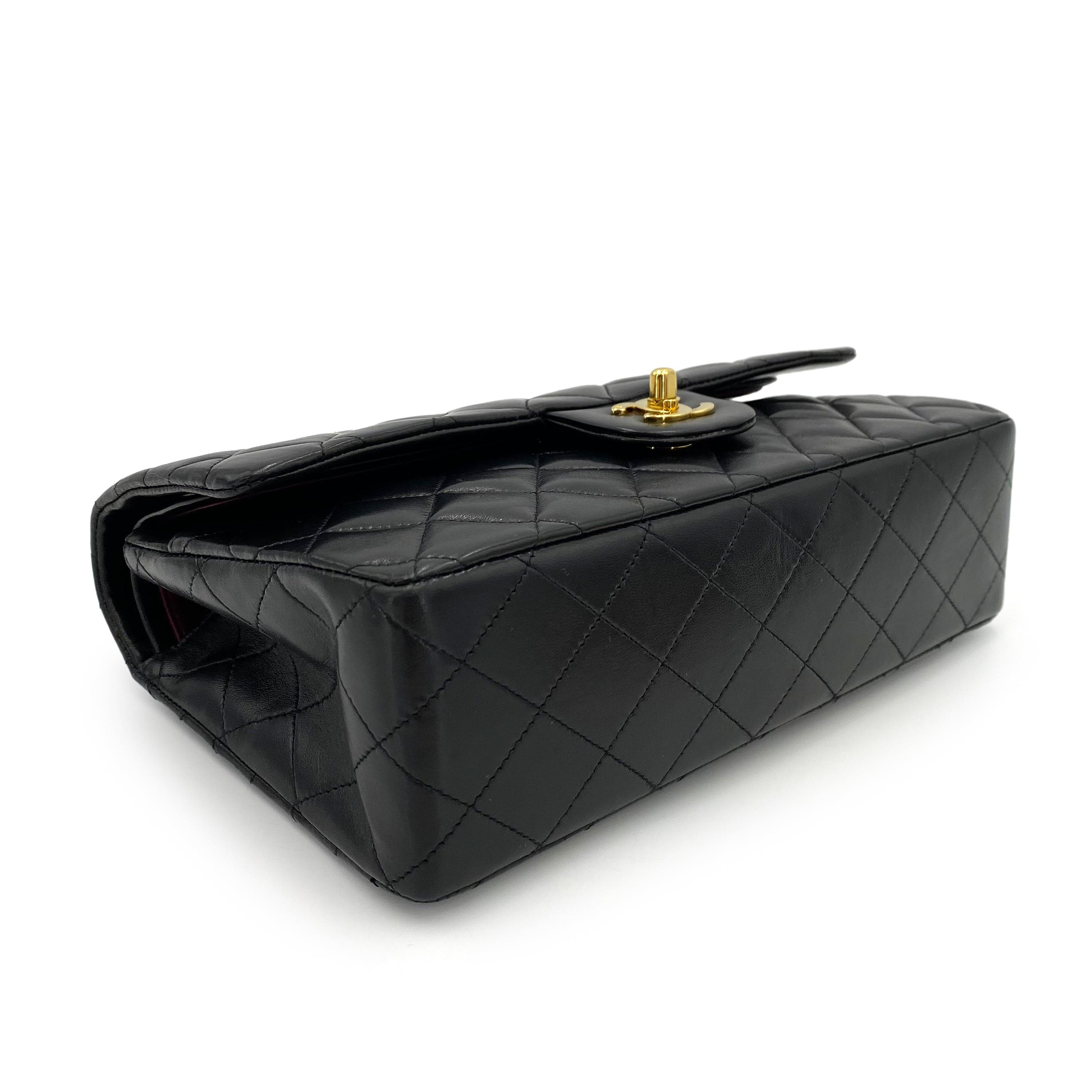 Chanel Chanel Vintage Classic Flap Medium Black Lambskin 90242348