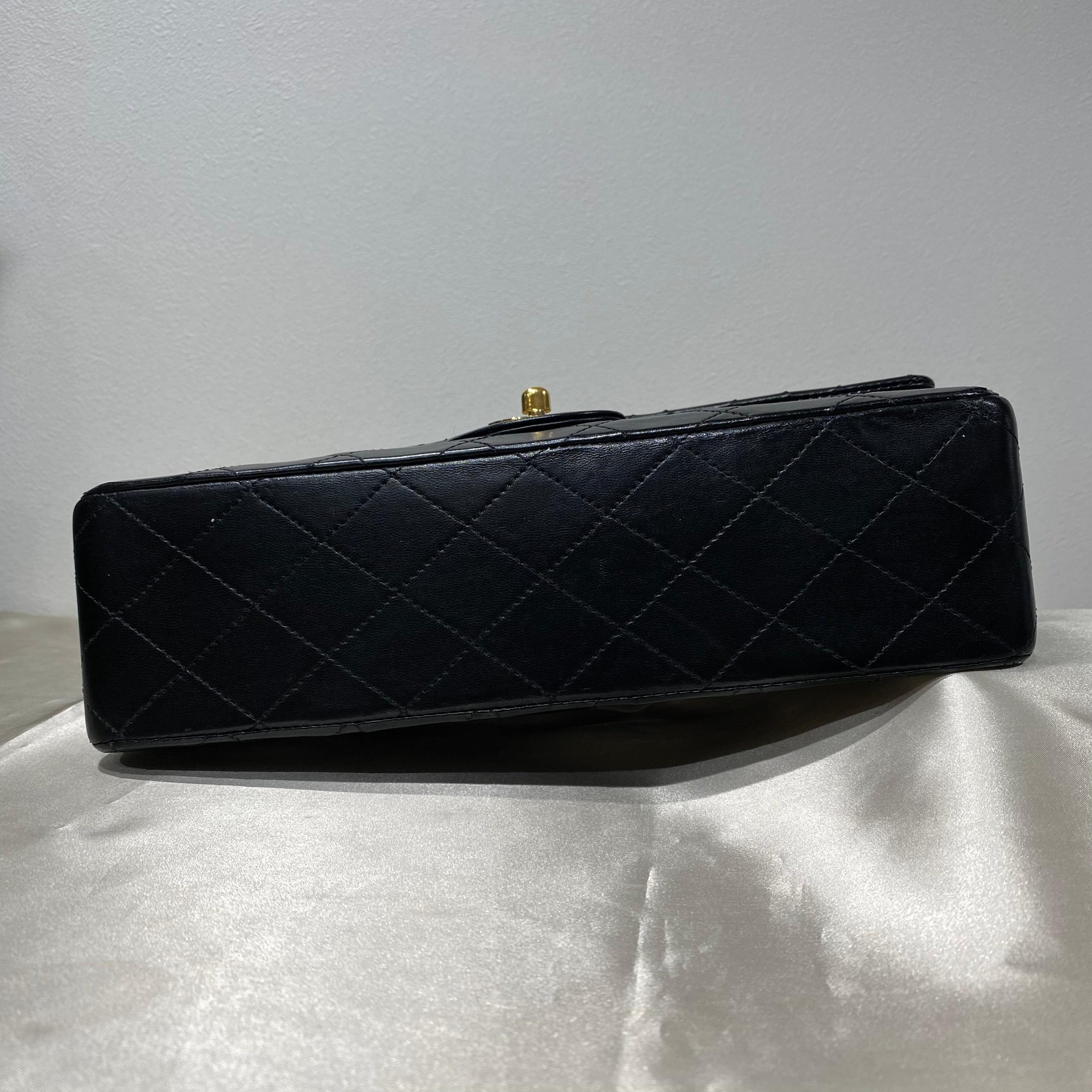 Chanel CHANEL VINTAGE CLASSIC FLAP MEDIUM BLACK LAMBSKIN GHW #0