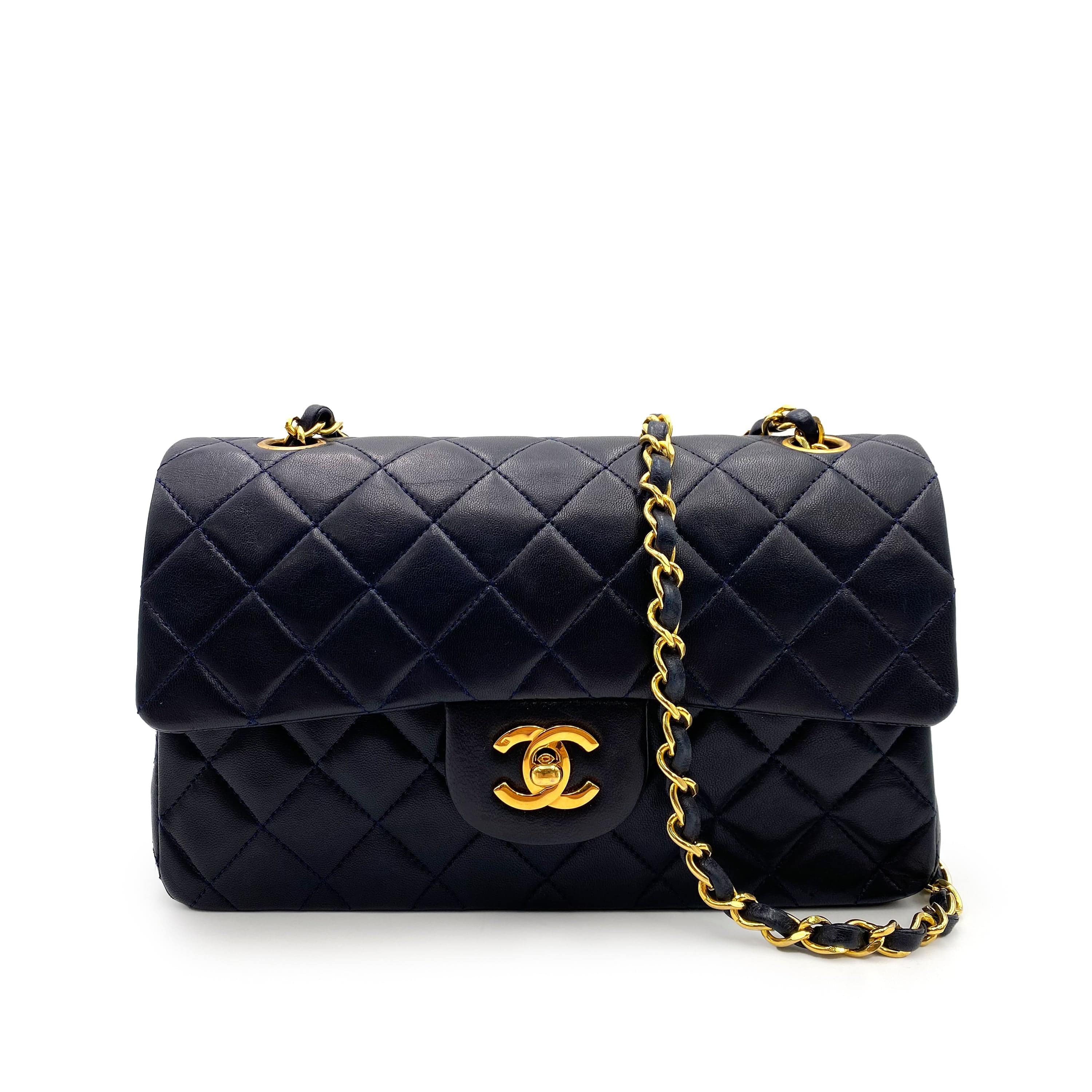 Chanel CHANEL VINTAGE CLASSIC FLAP SMALL CHAIN SHOULDER BAG NAVY LAMB SKIN 90228461