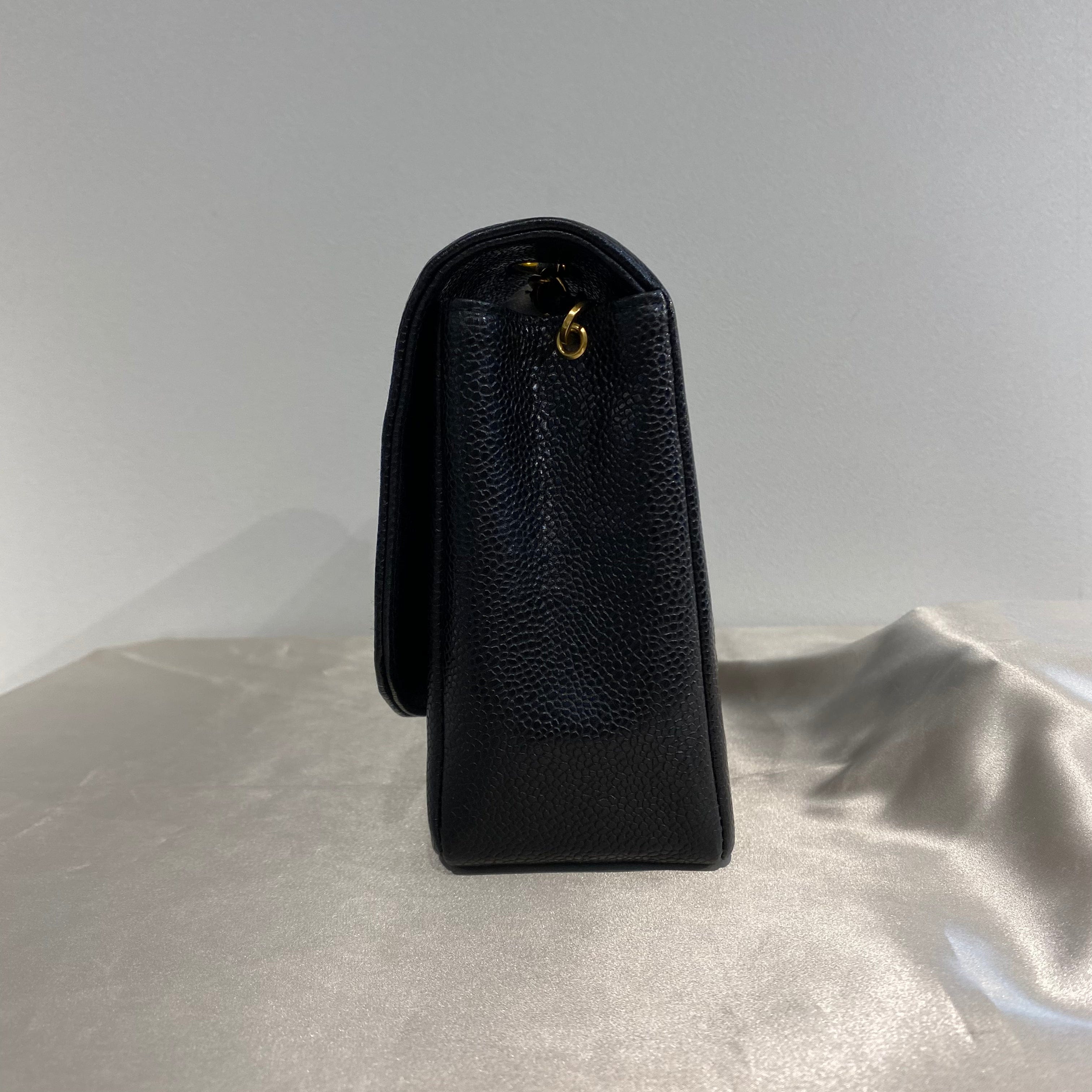 Chanel Chanel Vintage Diana Medium Black Caviar GHW #2 90213952