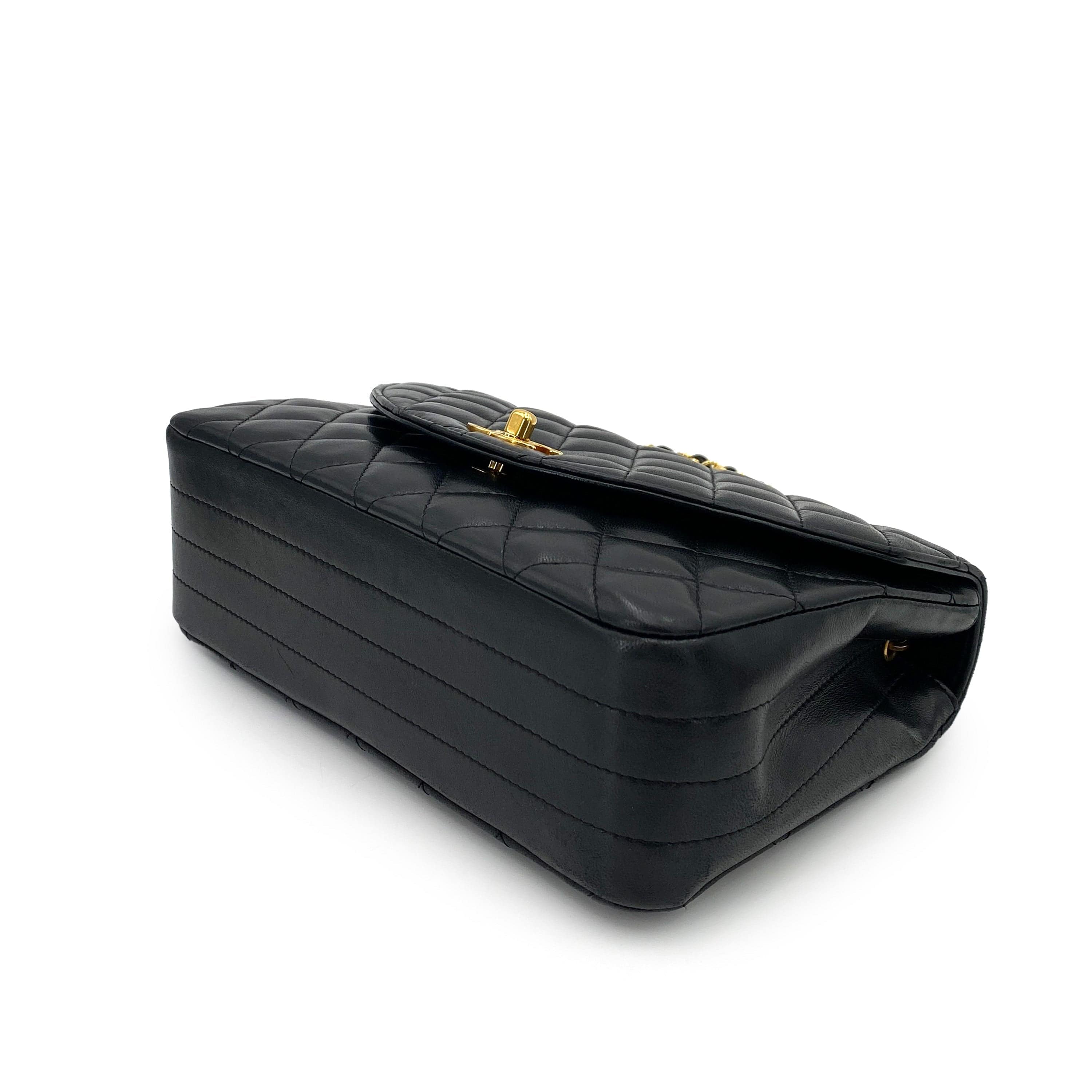 Chanel CHANEL VINTAGE HALF MOON CHAIN SHOULDER BAG BLACK LAMB SKIN 90247132