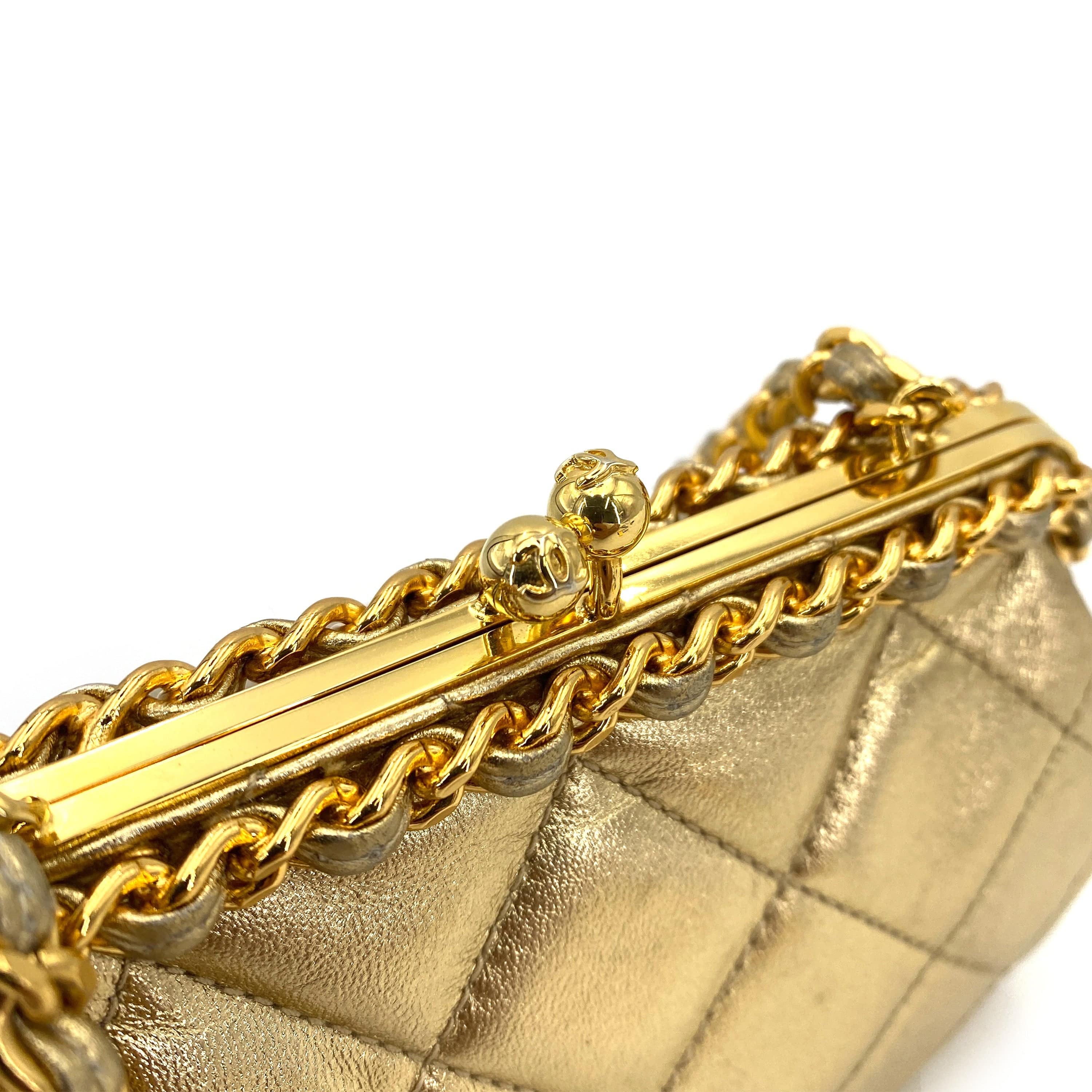 chanel CHANEL VINTAGE MATELASSE CHAIN SHOULDER BAG GOLD LAMB SKIN 90249472