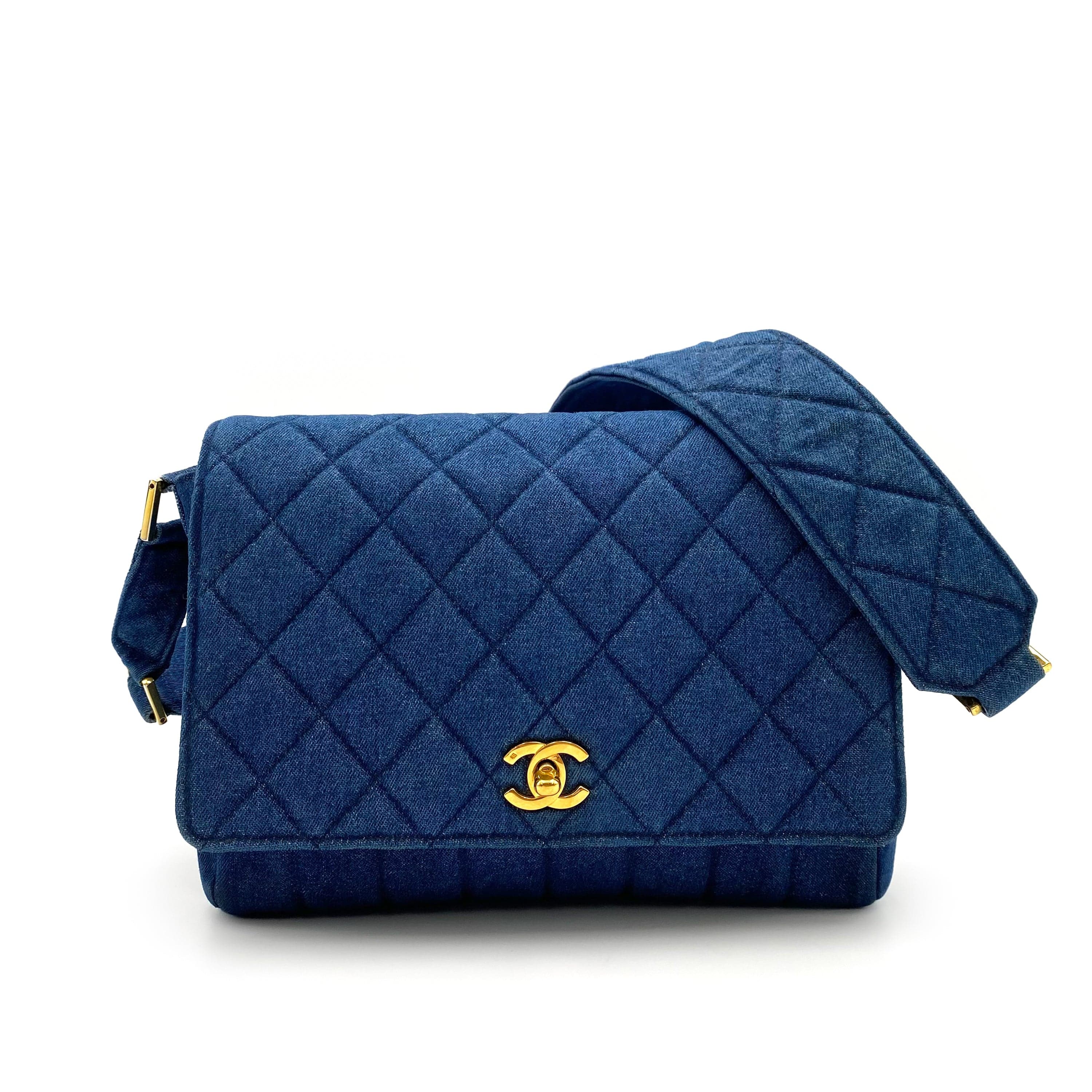 Chanel CHANEL VINTAGE MATELASSE SHOULDER BAG BLUE DENIM 90234542