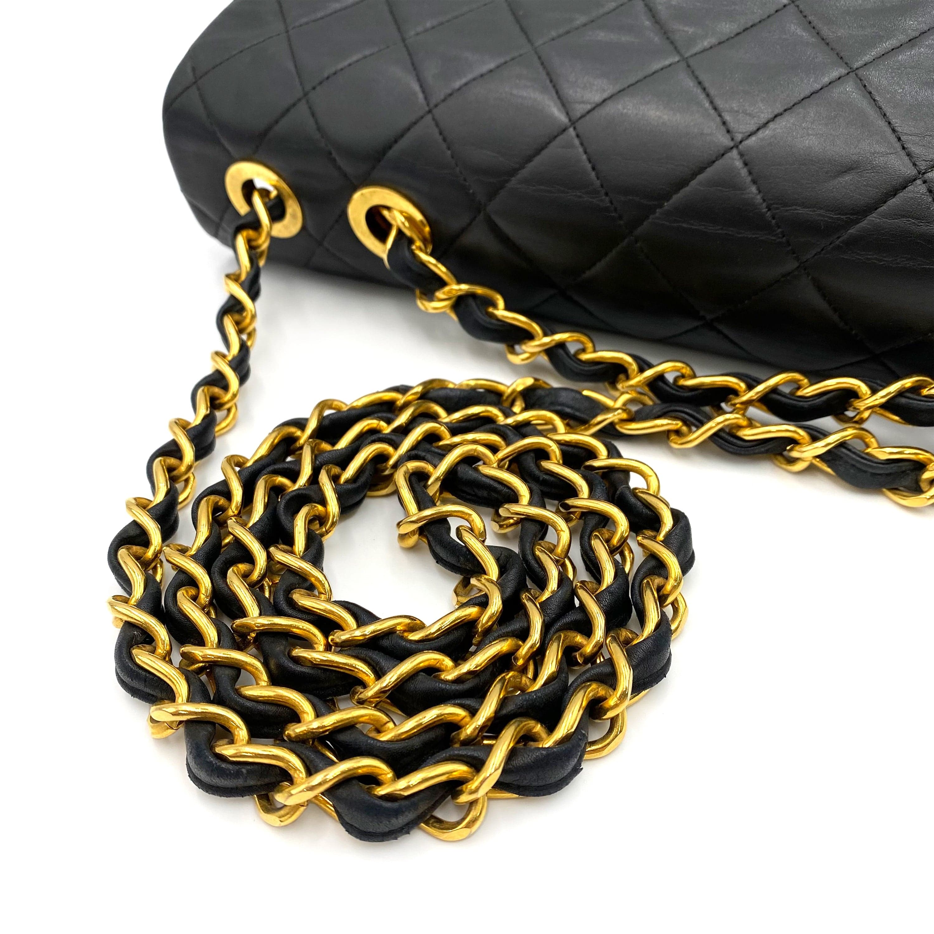 Chanel CHANEL VINTAGE MAXI MATELASSE 34 CHAIN SHOULDER BAG BLACK LAMB SKIN 90235964