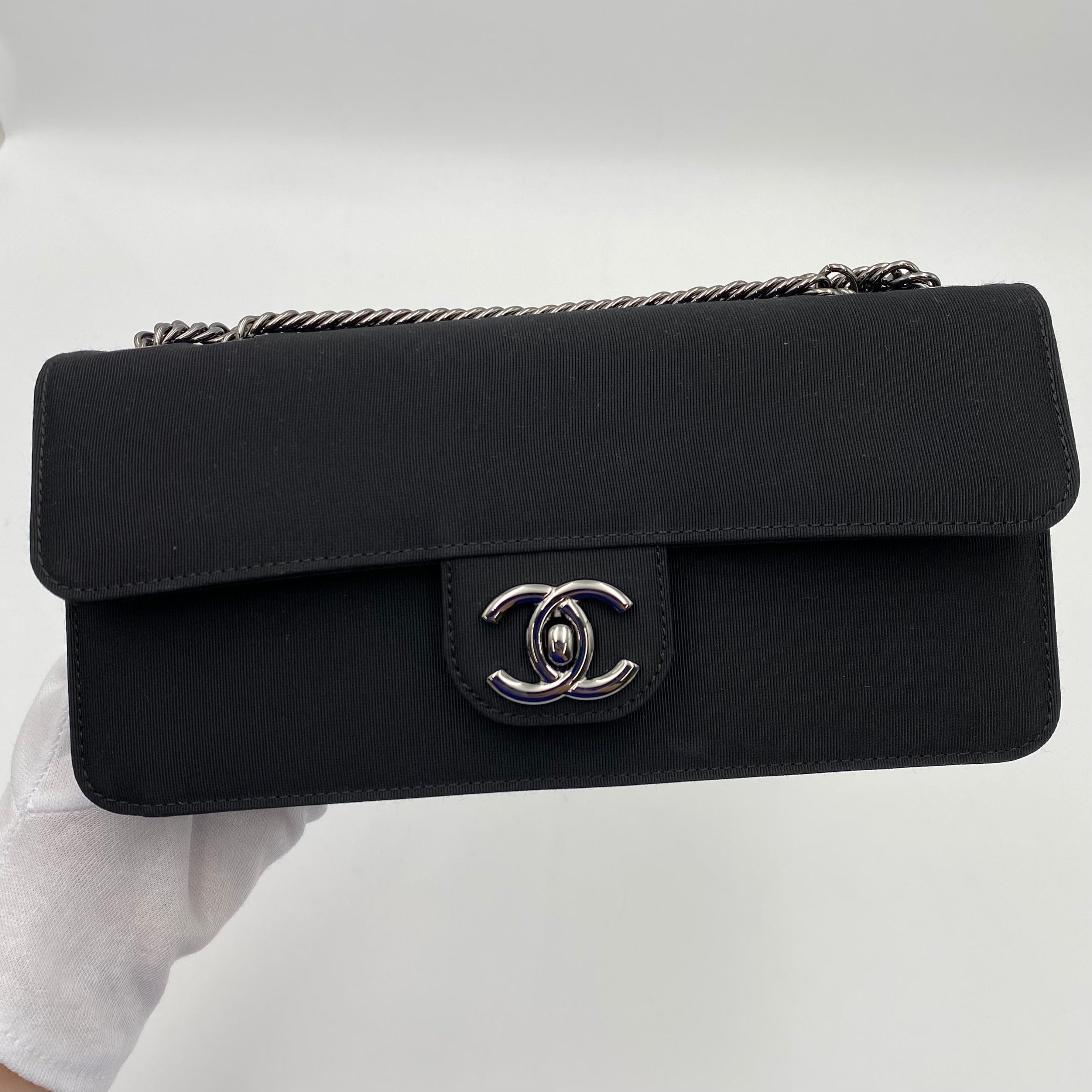 Chanel CHANEL VINTAGE PARTY CHAIN SHOULDER BAG BLACK CANVAS 90221004