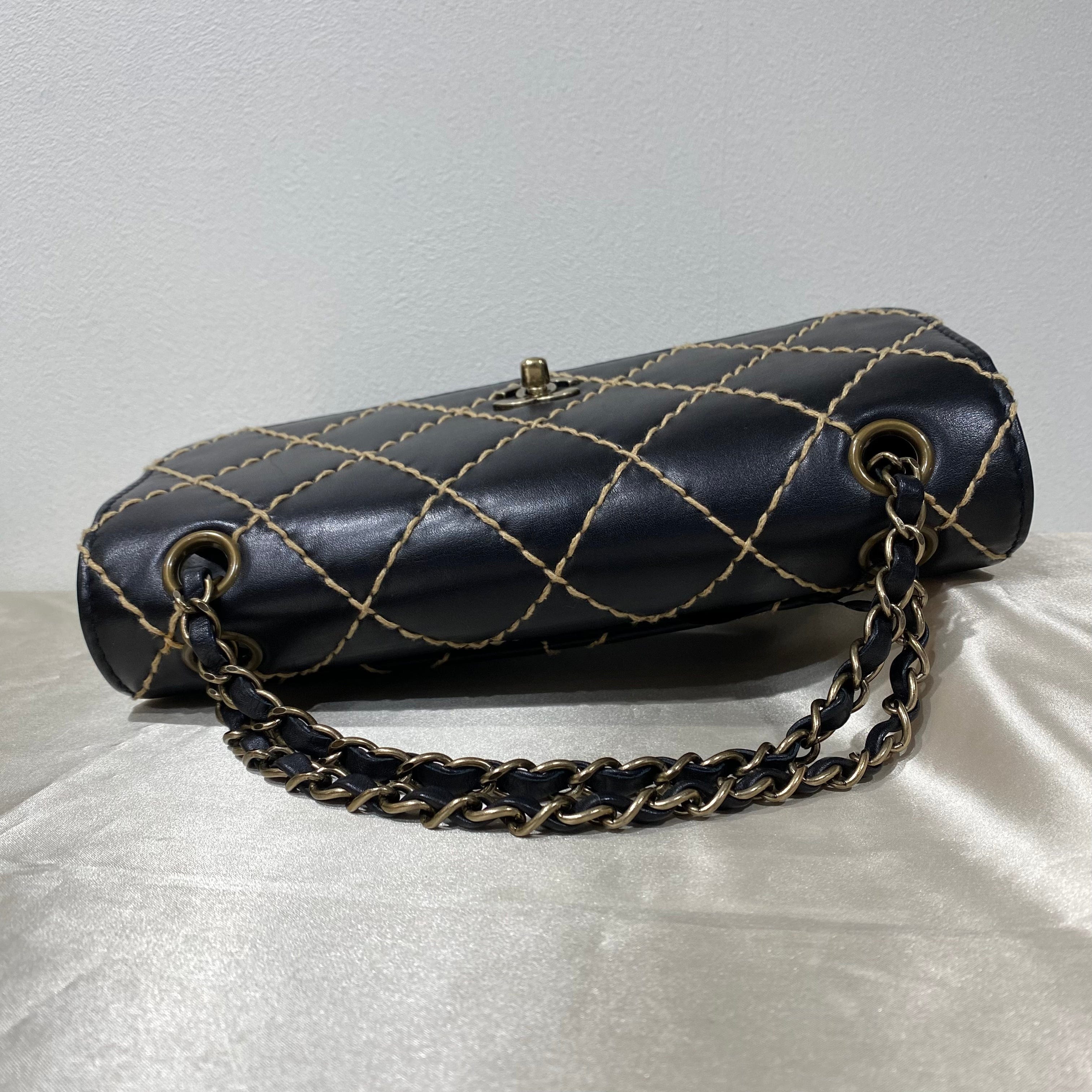 Chanel CHANEL VINTAGE WILD STITCH CHAIN SHOULDER BAG BLACK LAMB SKIN 90193508