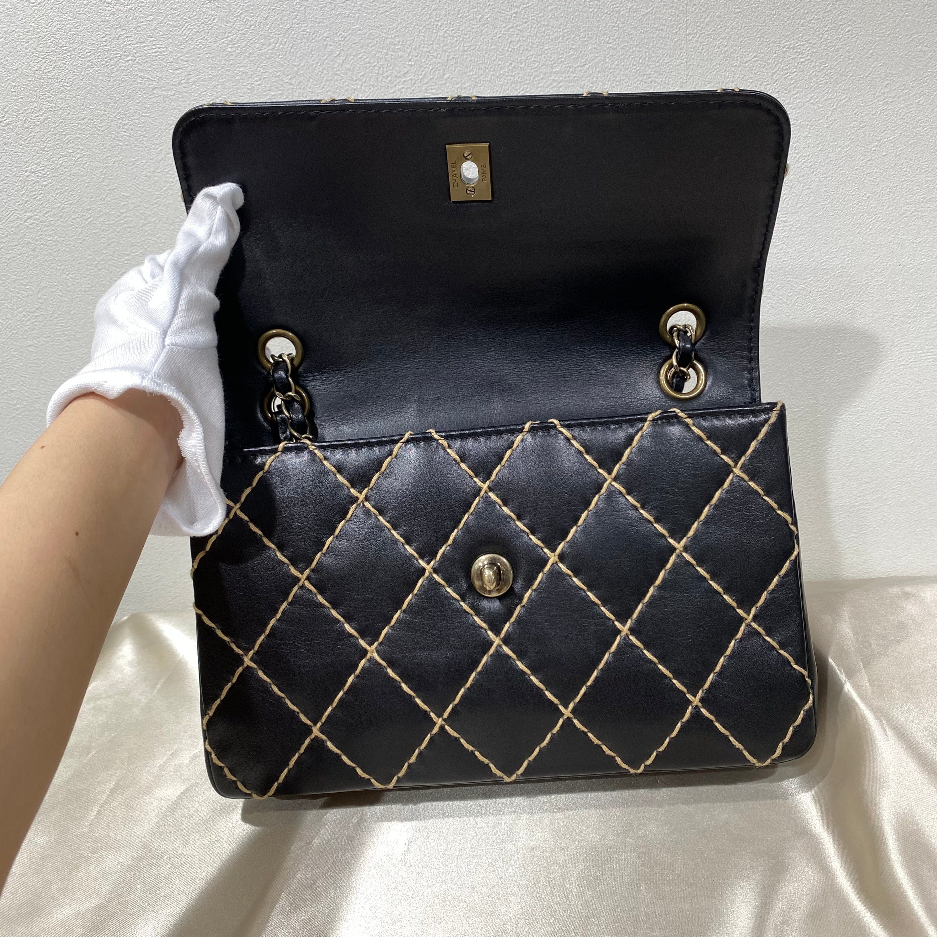 Chanel CHANEL VINTAGE WILD STITCH CHAIN SHOULDER BAG BLACK LAMB SKIN 90193508