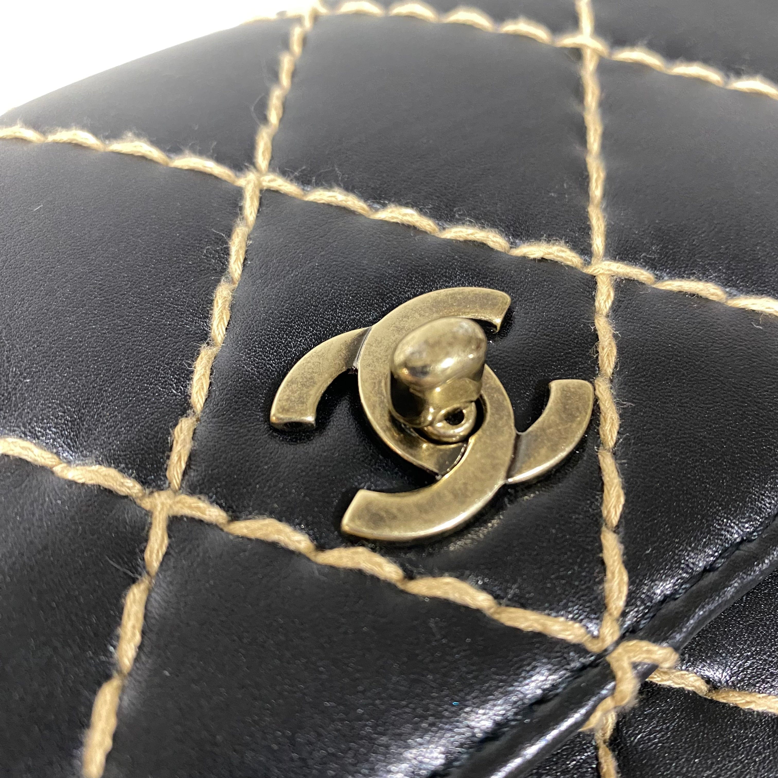 Chanel CHANEL VINTAGE WILD STITCH CHAIN SHOULDER BAG BLACK LAMB SKIN 90193508