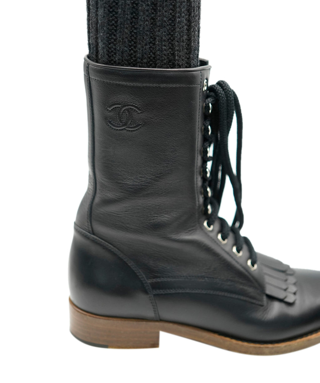 Chanel Boots flat with integrated leg warmers 38 AVC1269 LuxuryPromise