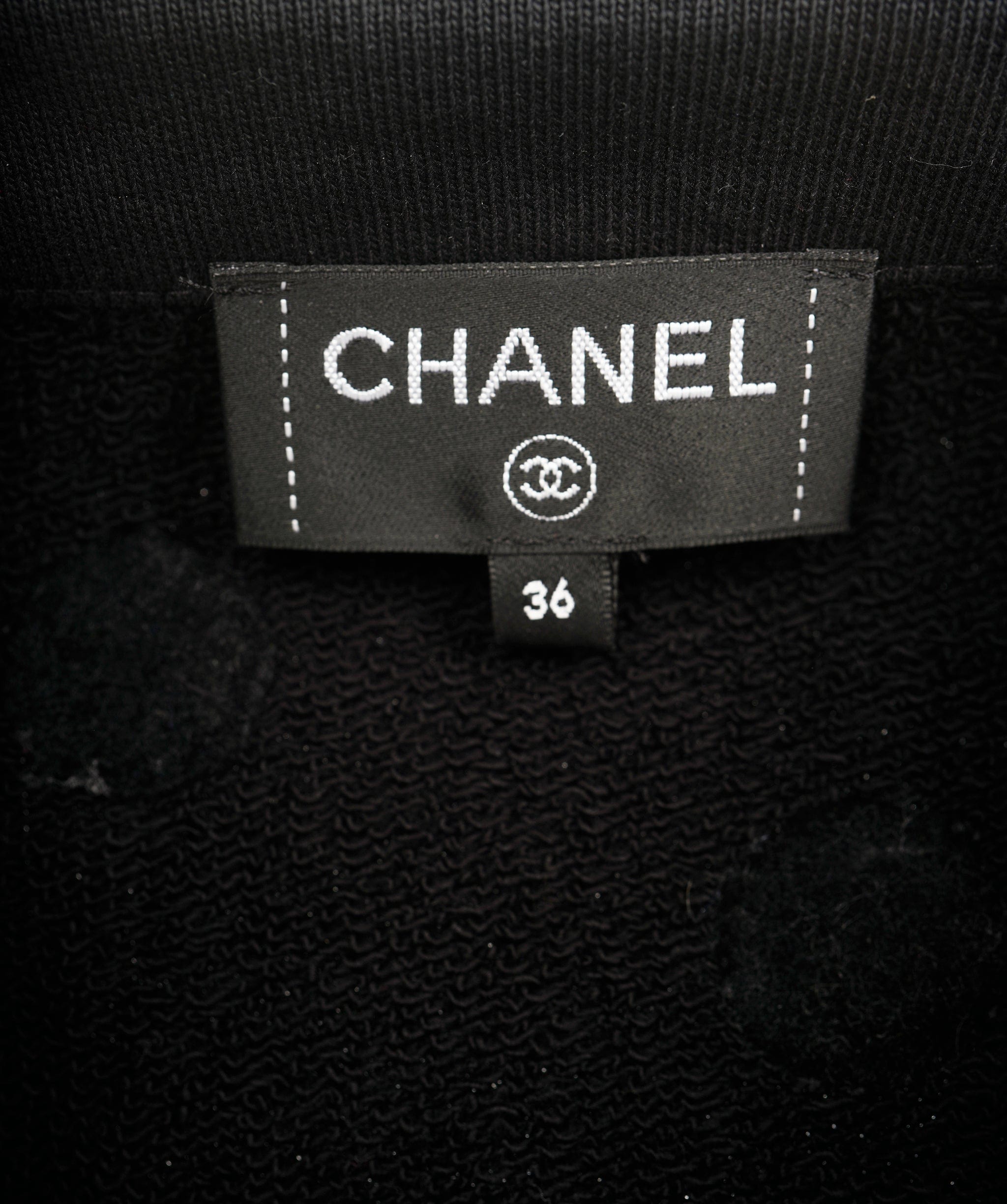 Chanel Cardigan Black with multicolored patch FR36 P71493K10289 