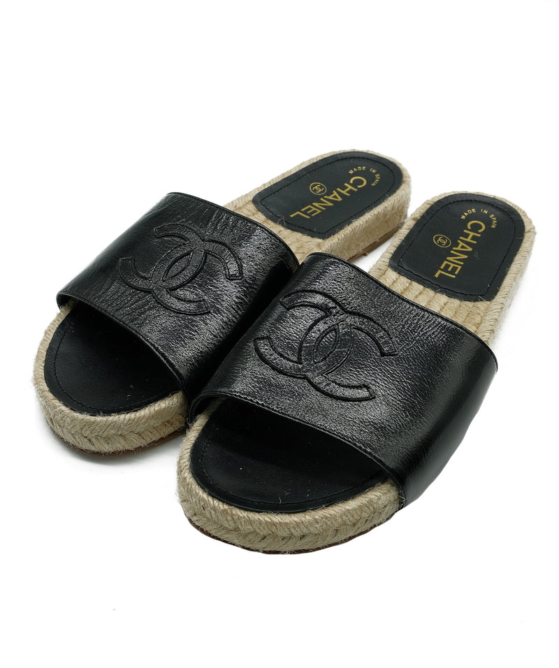 Black sales chanel slides