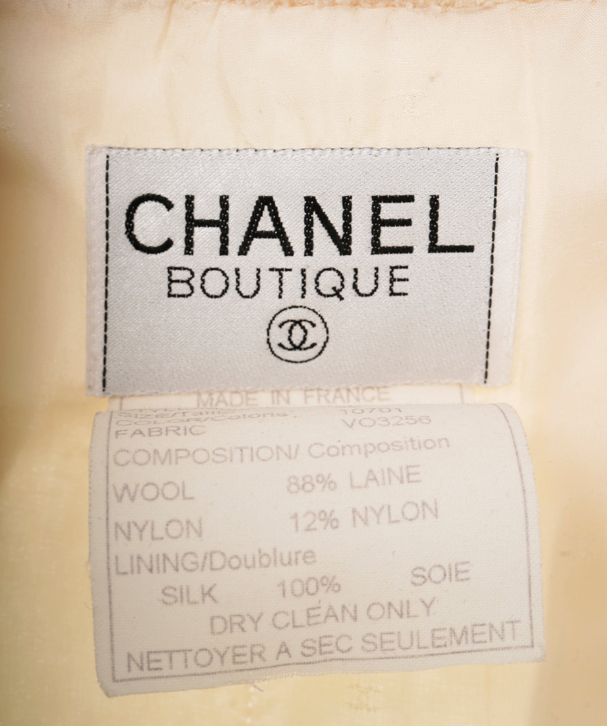 Chanel Chanel Creme Suit Scuba 38 ASL5010