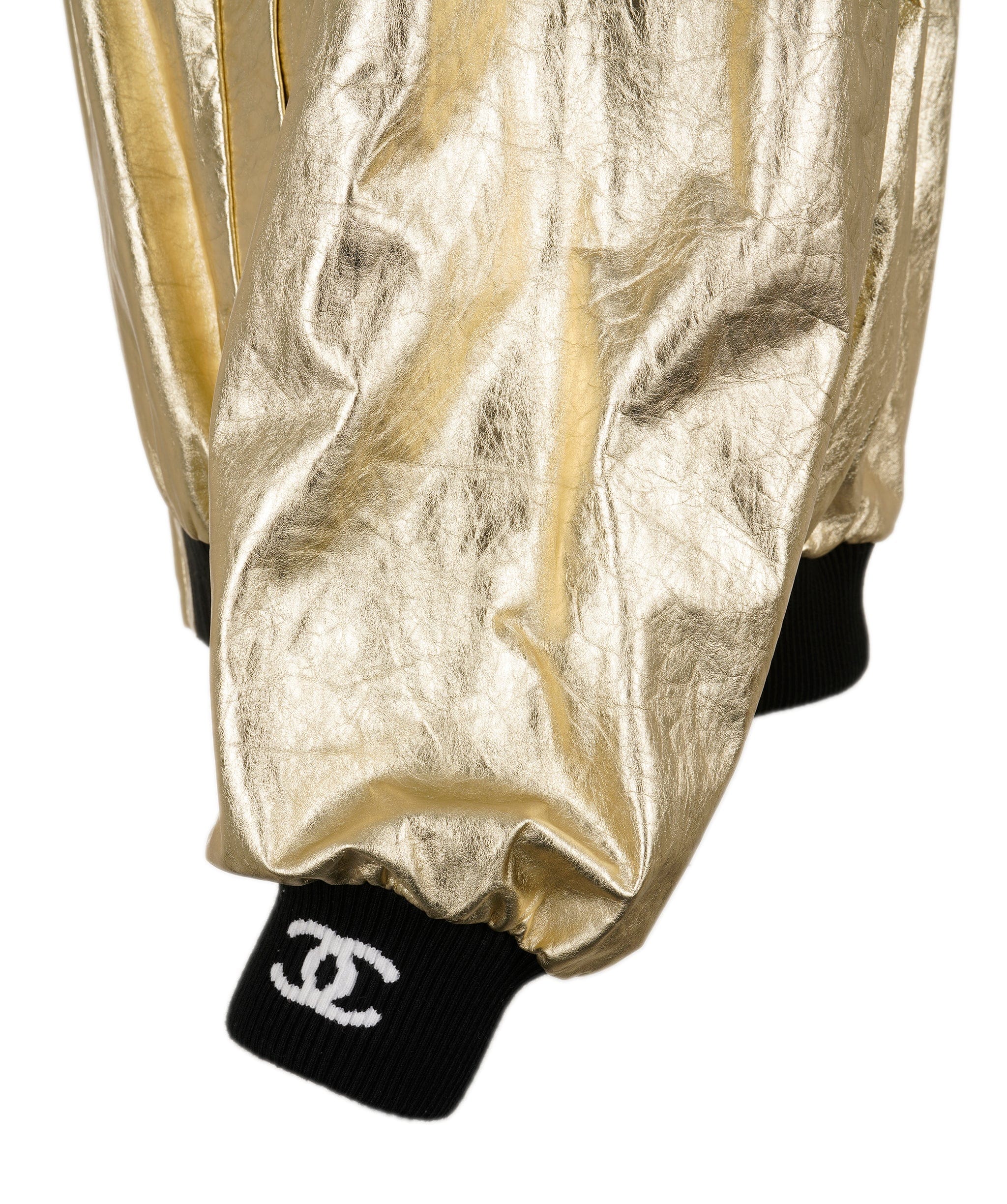 Chanel Chanel gold bomber sz 38 AVC1818