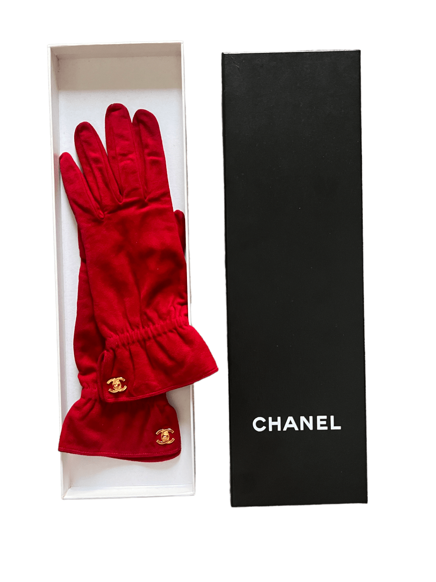 *Chanel Turnlock CC Gloves Red ASL10024