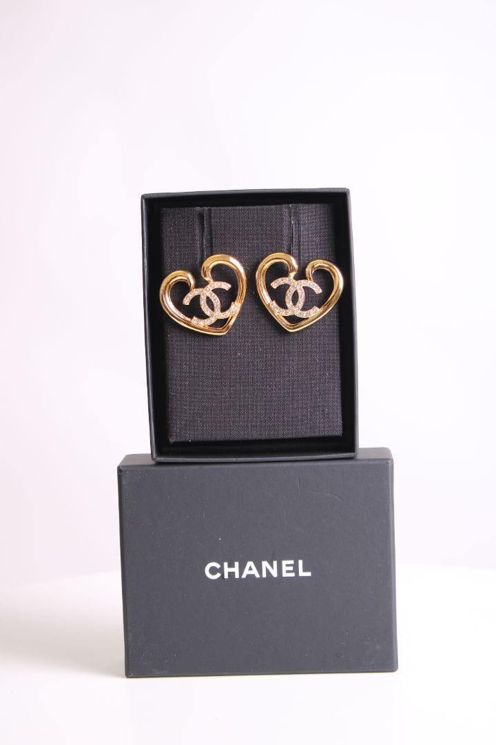 Chanel Chanel CC Heart Drop Earrings