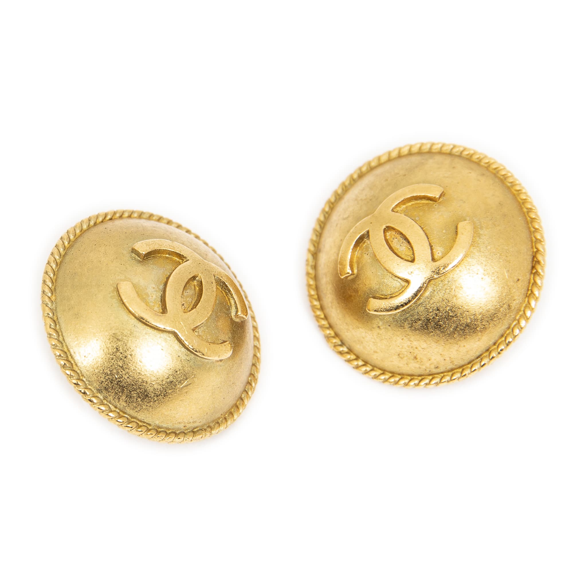 Chanel Chanel Gold Stainless Steel without Nickel CC Round Clip On Earrings ABC5956