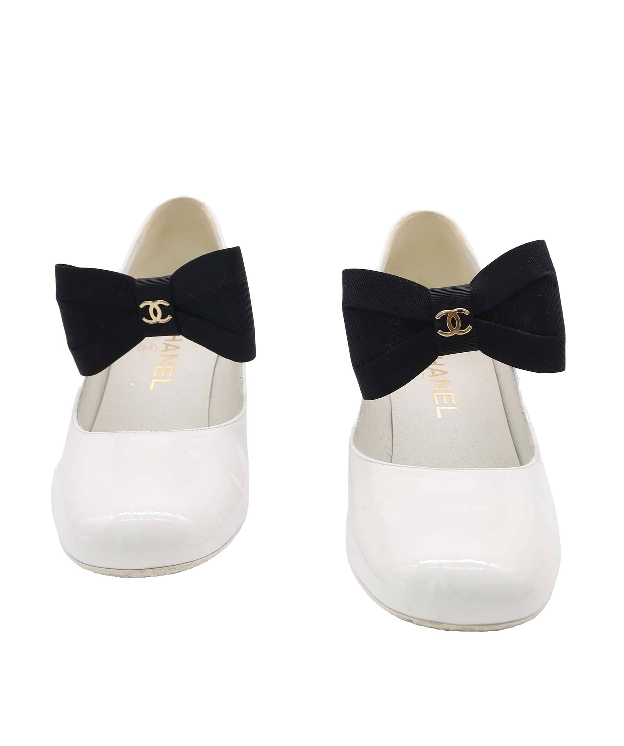 Chanel CHANEL MARY JANE PUMPS WHITE WITH BLACK BOW SIZE 38 1/2 ASC7302